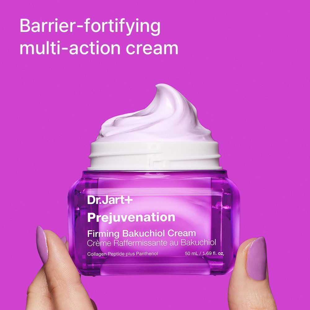 Dr. Jart+ Prejuvenation Firming Bakuchiol Cream in einem violetten Glasbehälter mit weißem Deckel.