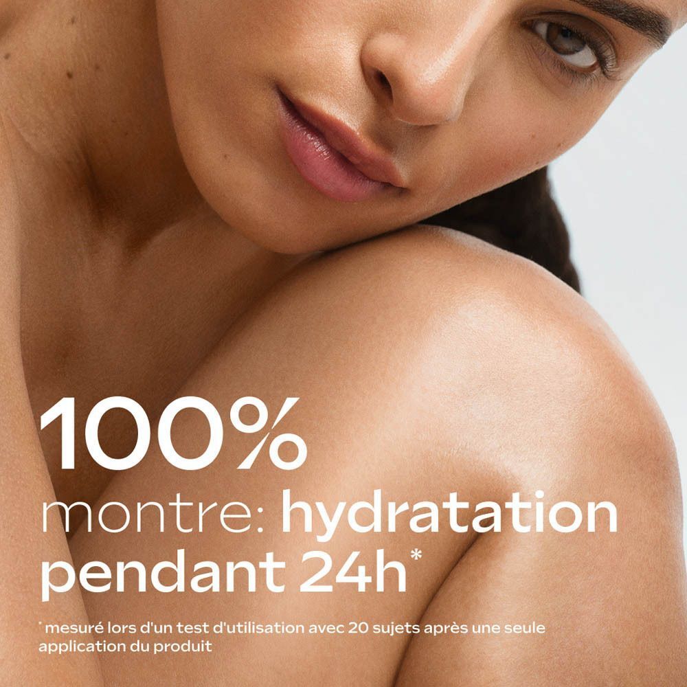 Femme à la peau lisse, 100% montre une hydratation 24h.