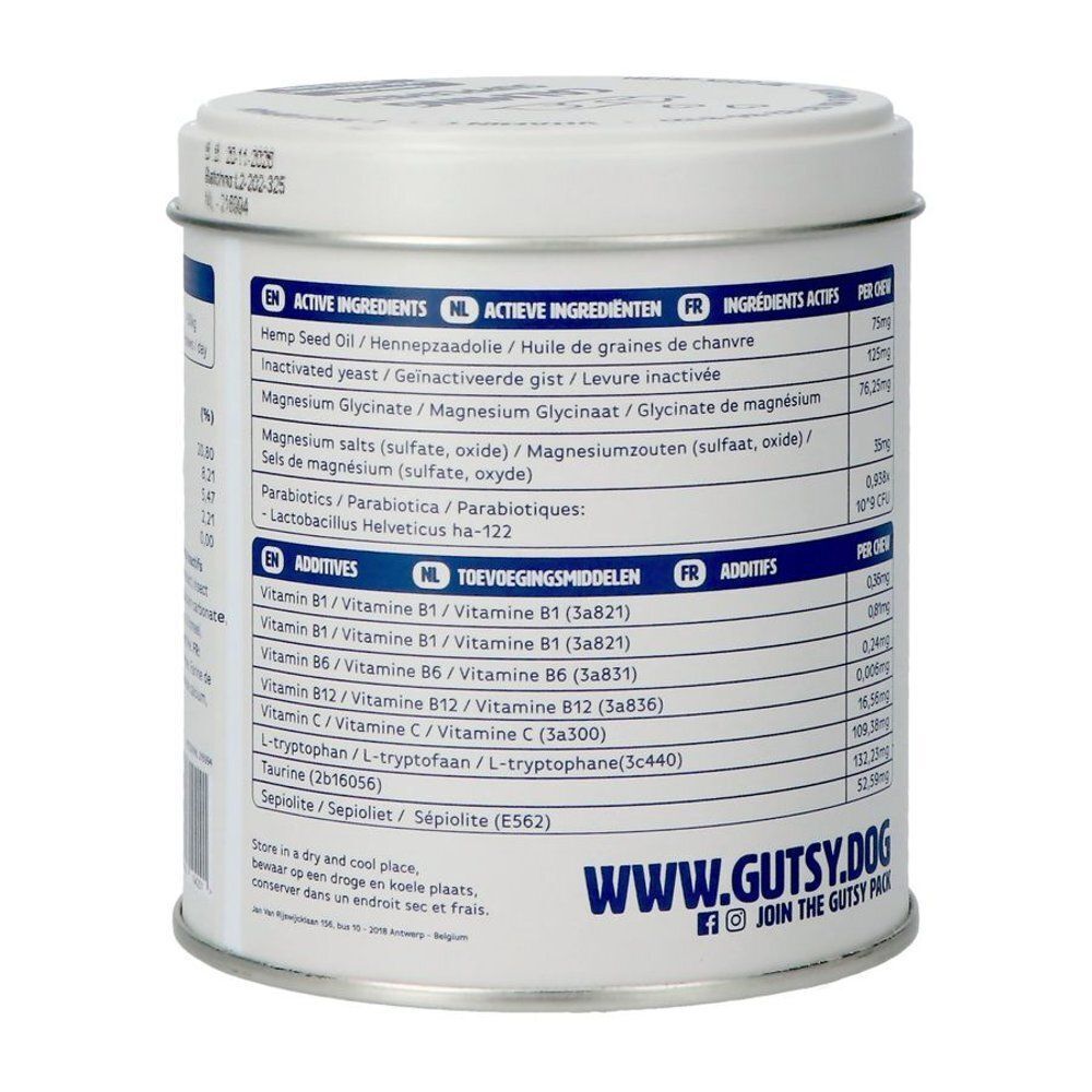 Drie blikken Gutsy Dental Powder voor honden, 200g.