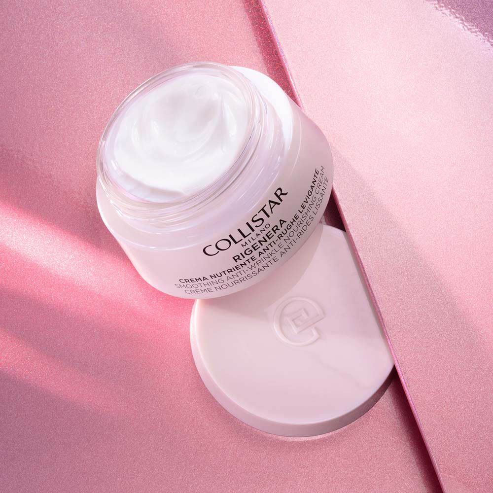 Crème nourrissante anti-rides lissante Collistar Rigenera dans un pot rose.