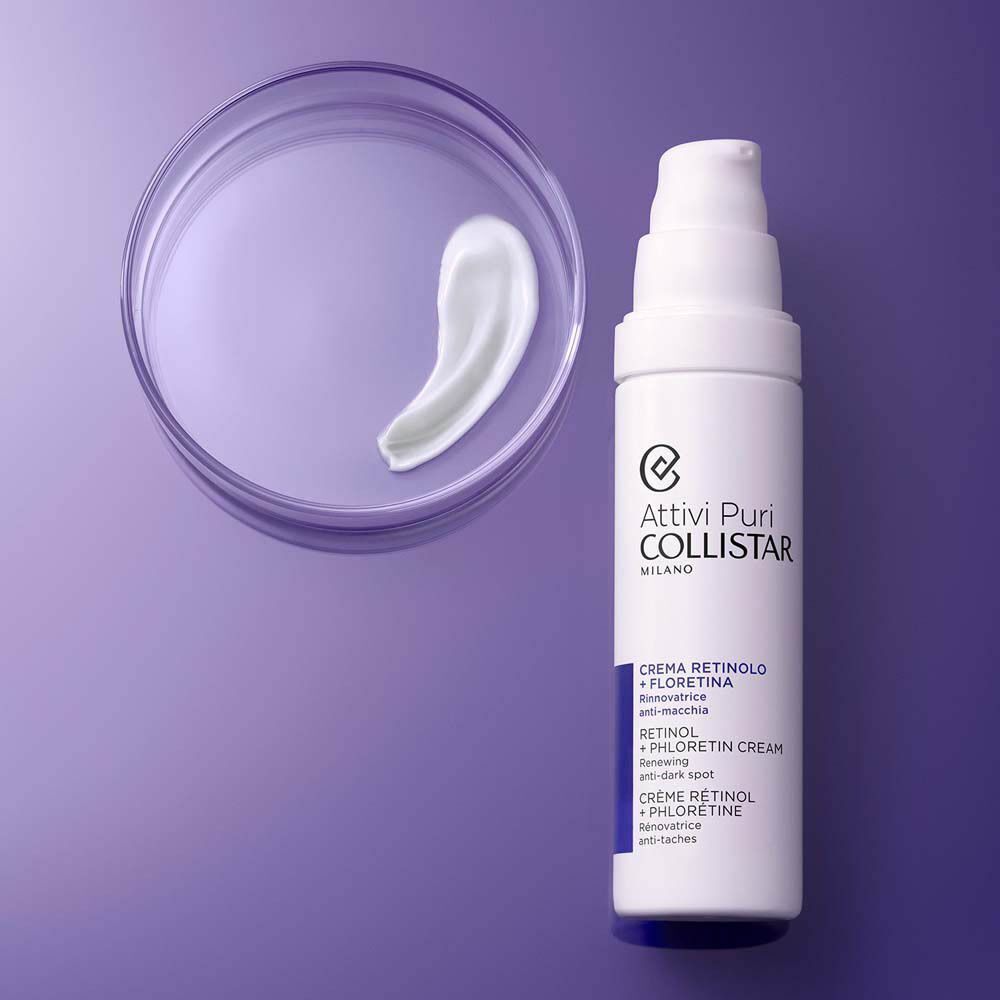 Collistar Retinol + Phloretin crème dispenser naast een petrischaal met crème.