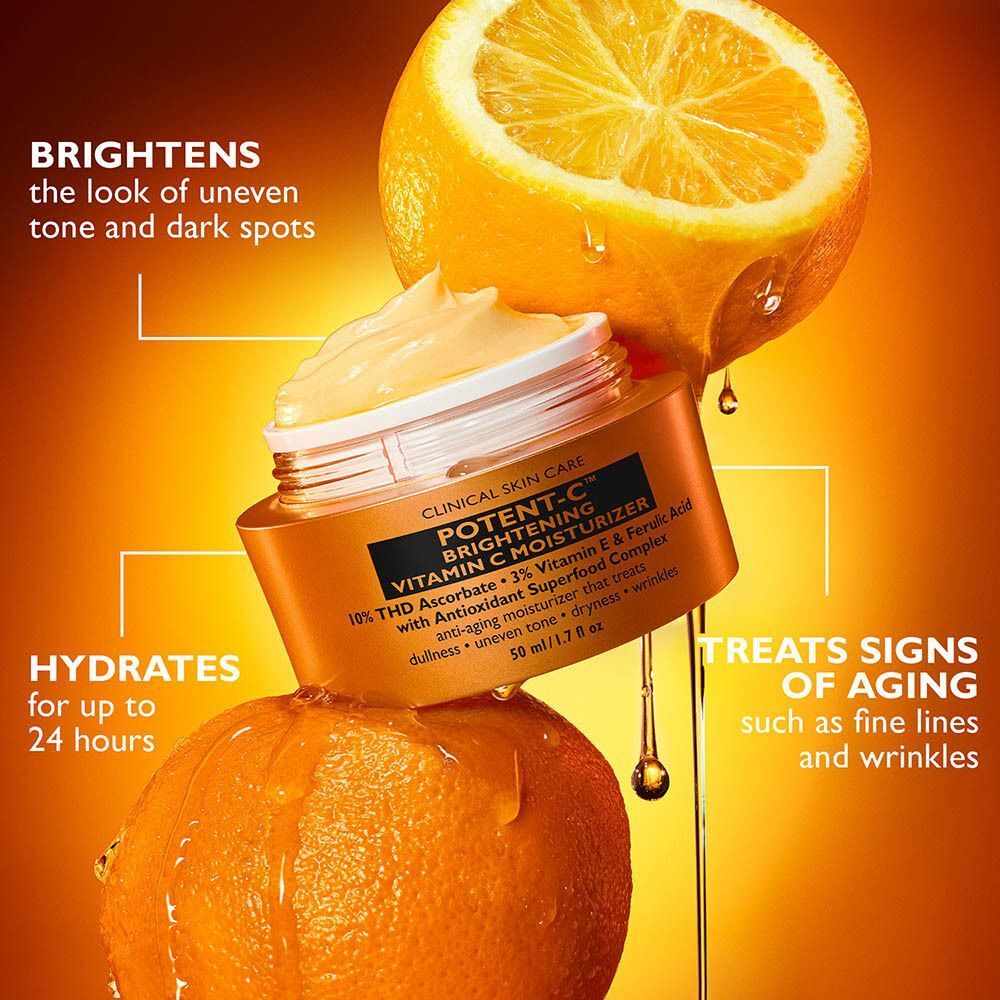 Peter Thomas Roth Potent C Brightening Vitamin C Moisturizer met sinaasappelschijfjes en tekst.