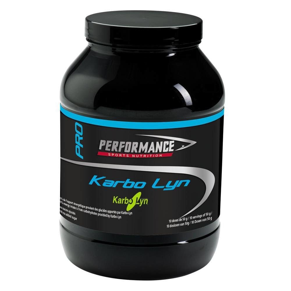 Pot noir avec étiquette bleu et blanche. Inscription: Performance Karbo Lyn. Couvercle noir. Produit pour sportifs.