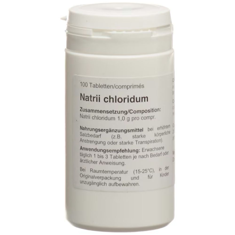 Boîte blanche de comprimés 'Natrii chloridum'. Contient 100 comprimés. Texte en allemand et français.