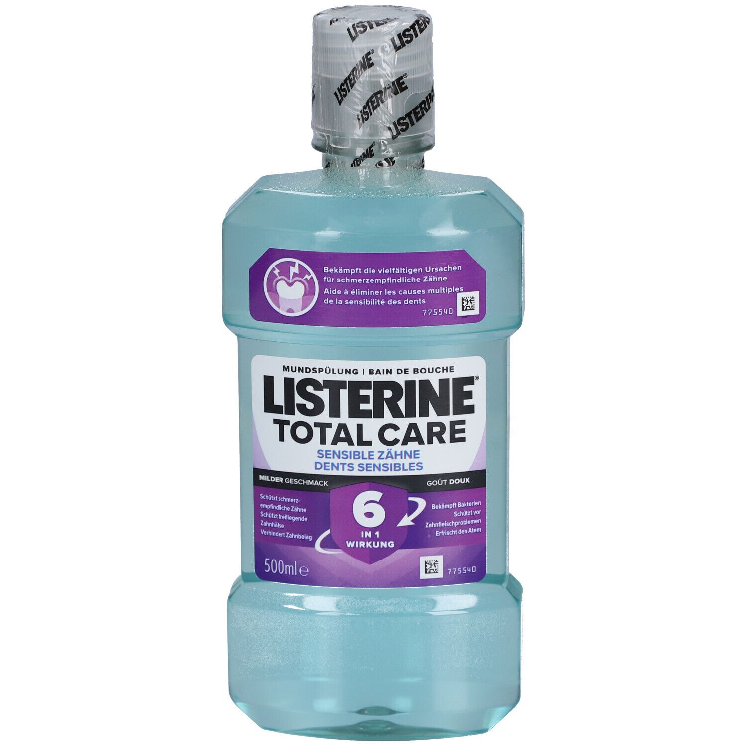 Mundspülung-Flasche mit Etikett. Text: Listerine Total Care Sensible Zähne. 6 in 1 Wirkung. 500ml.