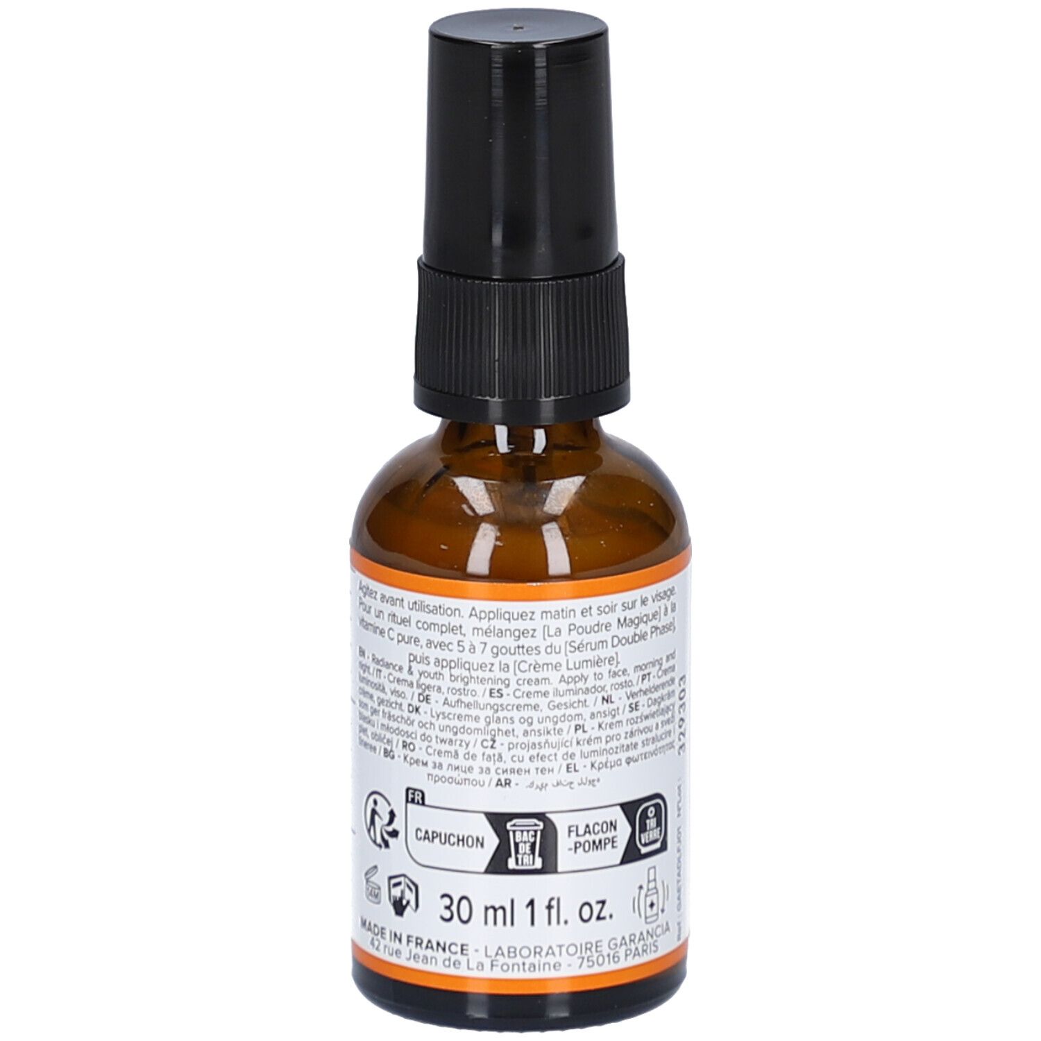 Braune Glasflasche mit schwarzem Sprühkopf. Aufkleber mit Text und Informationen. 30 ml. Marke GARANCIA. Produktname L'APPEL de la FORÊT.