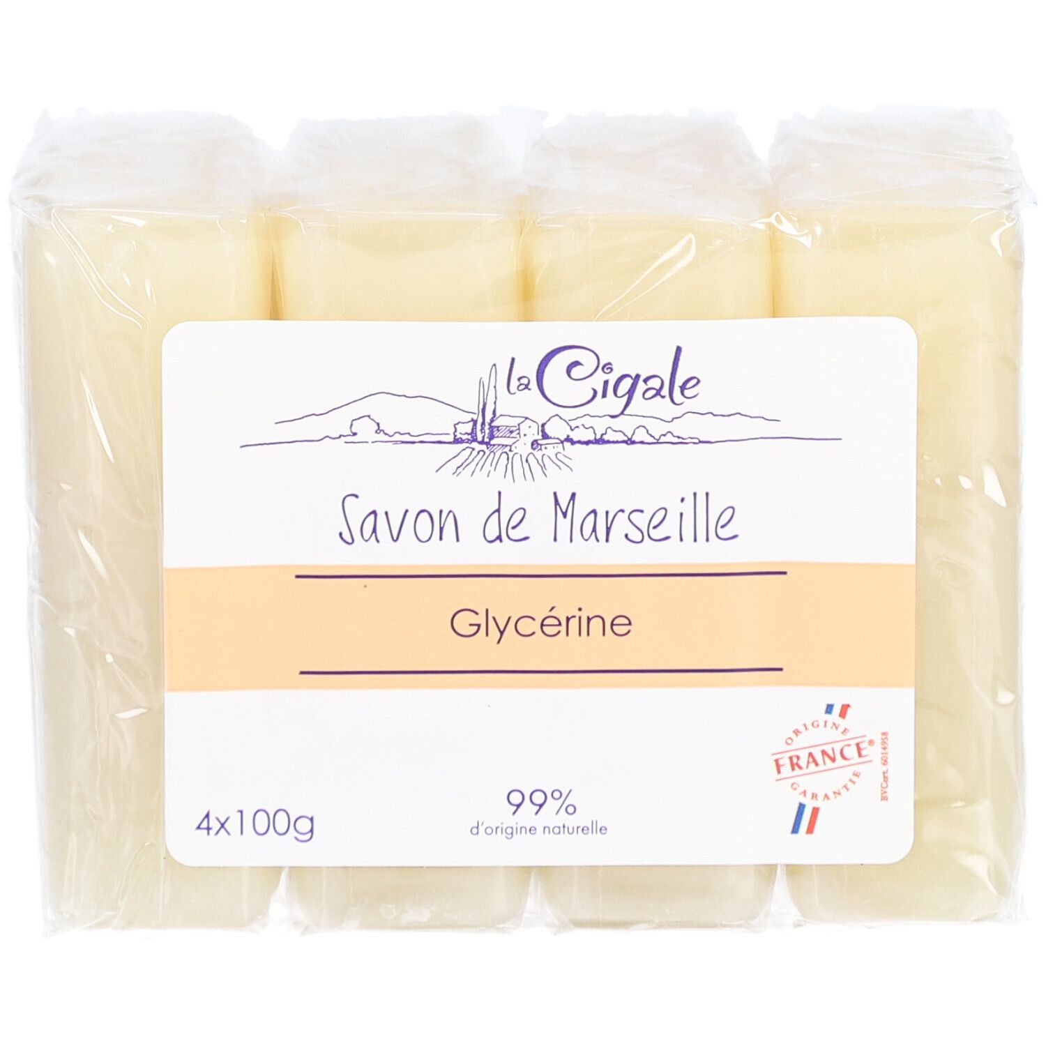Verpackung mit vier Seifenblöcken. Aufkleber mit "La Cigale", "Savon de Marseille", Glyzerin und "99% d'origine naturelle".