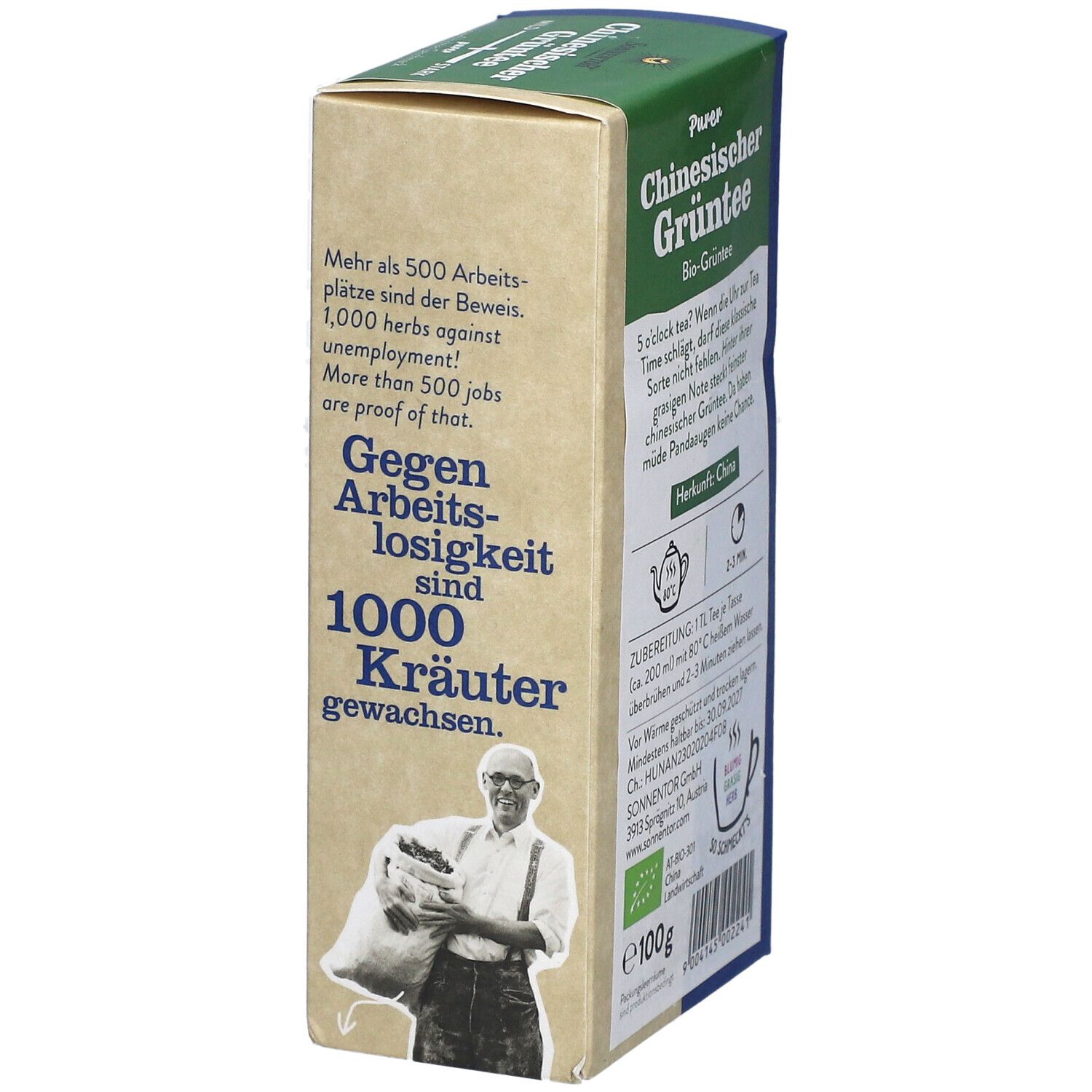 Seite der Teebox. Text: Chinesischer Grüntee, mehr als 500 Arbeitsplätze, 1000 Kräuter gewachsen, Bio-Siegel.