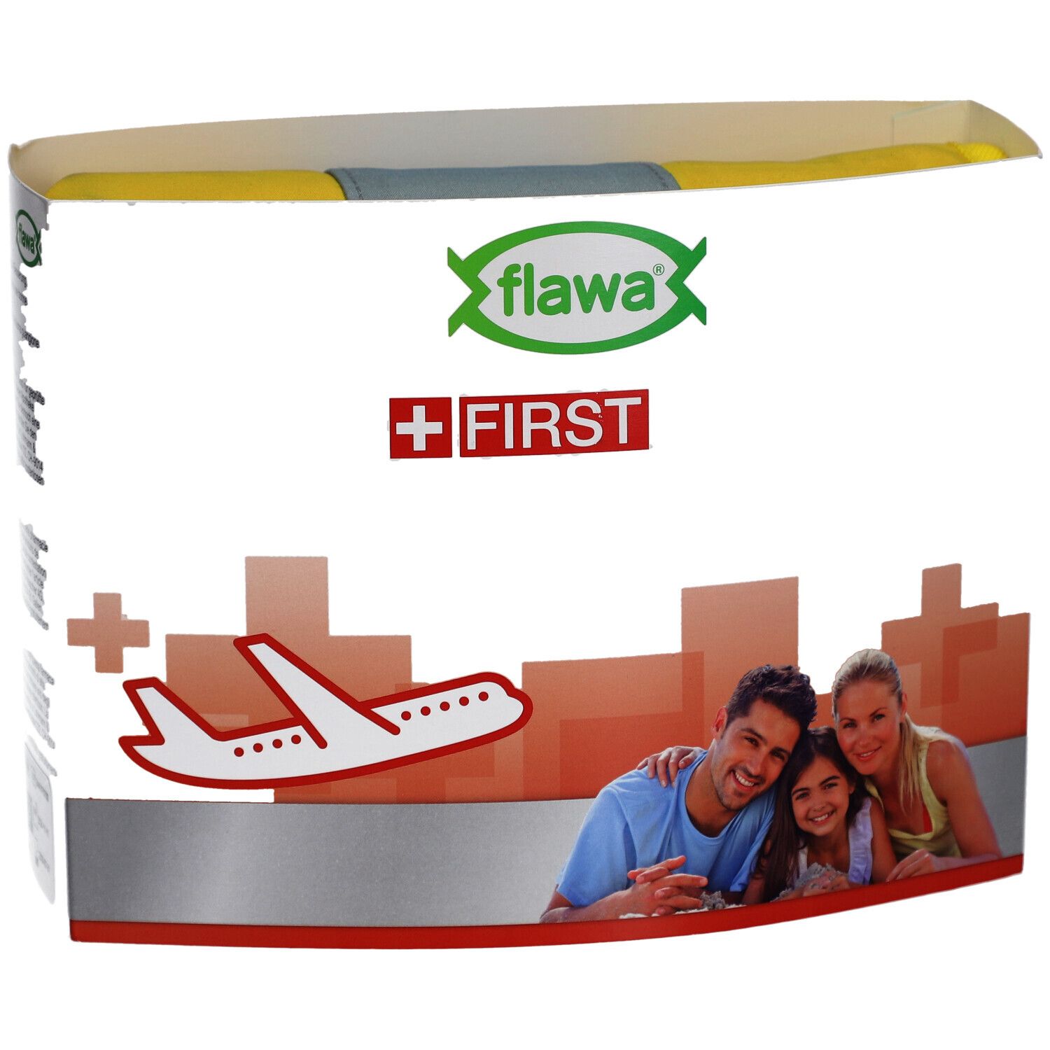 Verpackung der FLAWA Reise-Apotheke. Logo, Schriftzug "FIRST AID" und Familie. Hintergrund mit Stadtansicht.