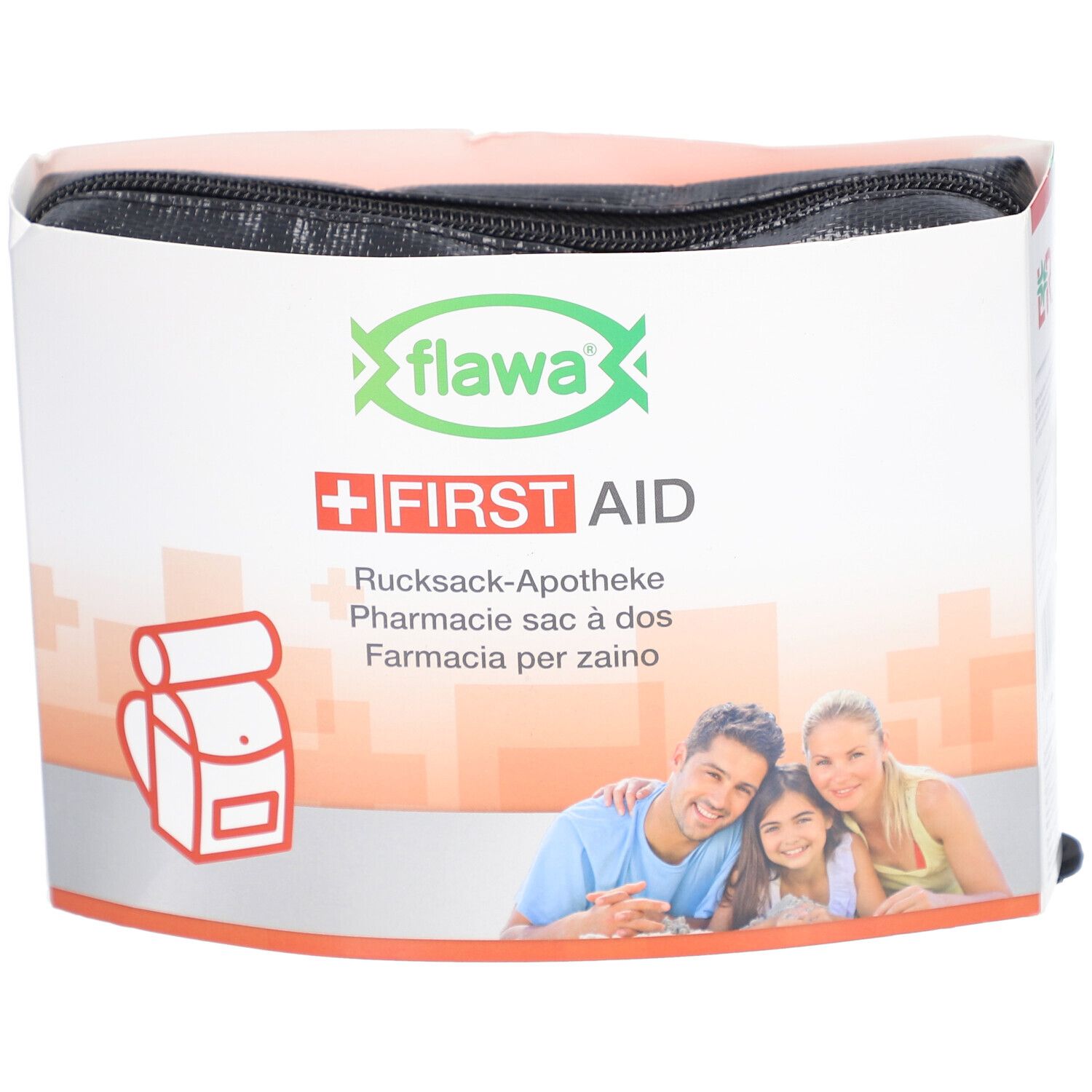 Schwarze Tasche mit Reißverschluss in Verpackung. Aufdruck: flawa, Erste Hilfe, Rucksack-Apotheke. Familienfoto.