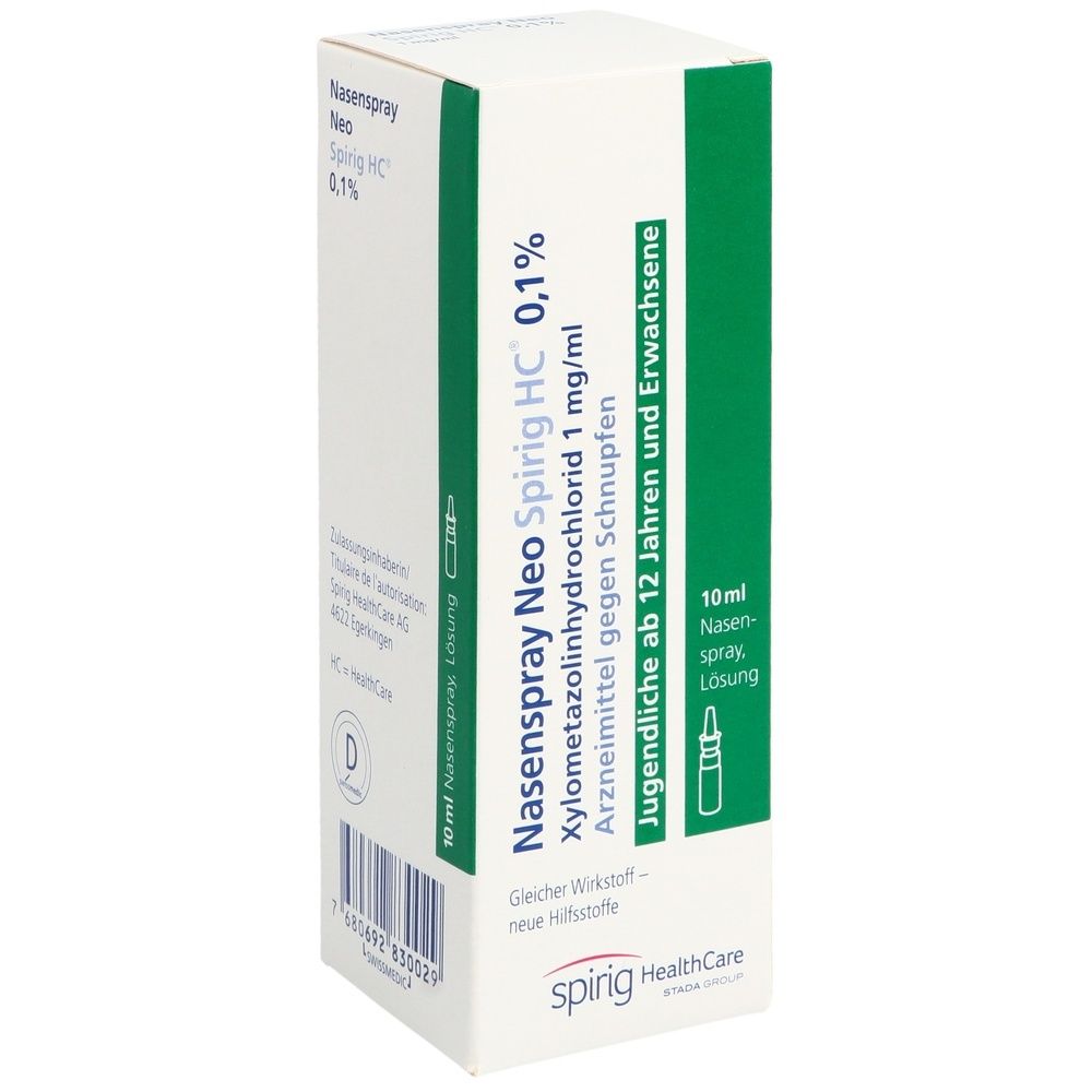 Nasenspray-Verpackung. Weiß mit grünen Akzenten. Beschriftung: Nasenspray Neo Spirig HC 0,1%. Enthält Xylometazolinhydrochlorid. Für Jugendliche ab 12 Jahren.