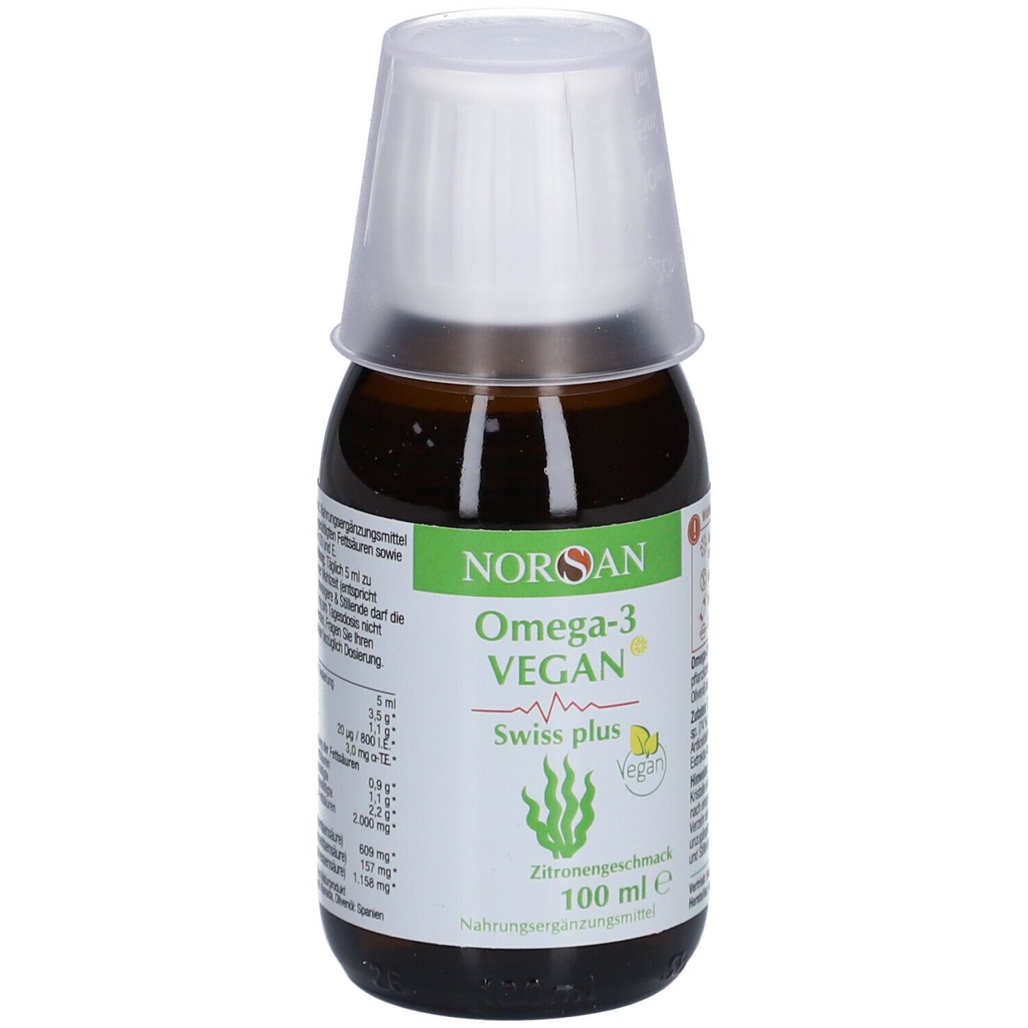 Flacon en verre brun avec bouchon blanc. Inscription: NORSAN Omega-3 VEGAN, Swiss plus, goût citron. 100 ml.
