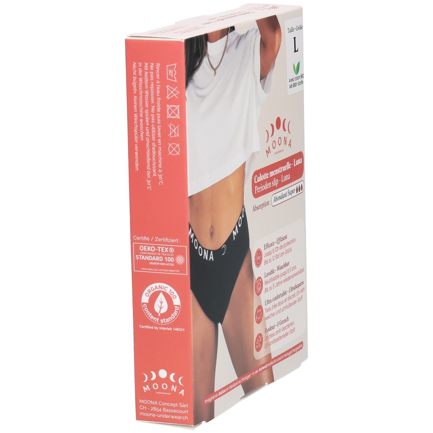 Verpackung mit schwarzem MOONA Menstruationsslip Luna, Größe L. Zertifizierung: Oeko-Tex. Aufdrucke: Marke, Produktname, Größe, Bio-Baumwolle.
