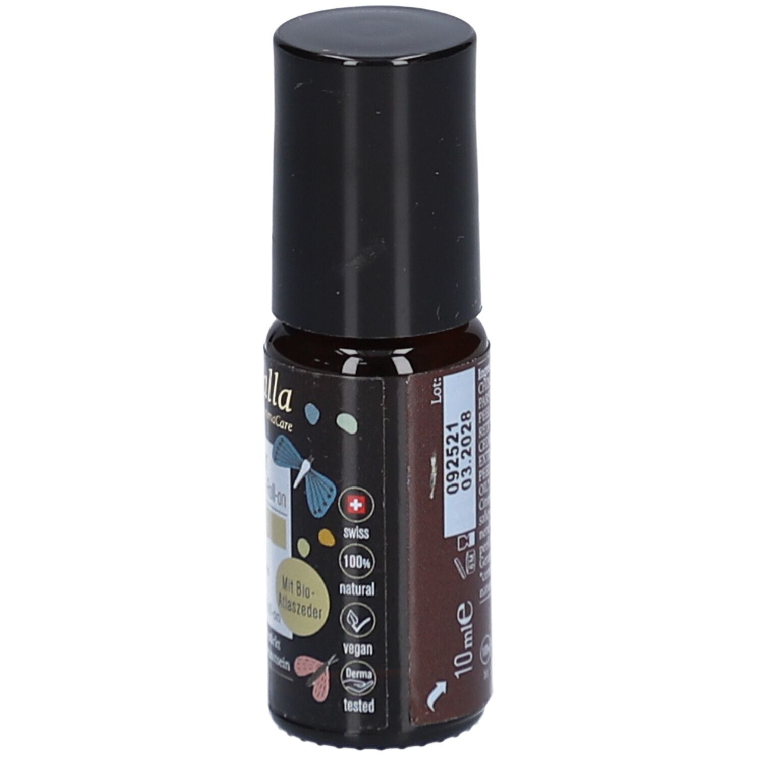Braune Glasflasche mit schwarzem Deckel. Aufschrift: farfalla, Aromakids. Mit Bio-Atlaszeder. Logos: Swiss, 100% natural, vegan, Derma tested.