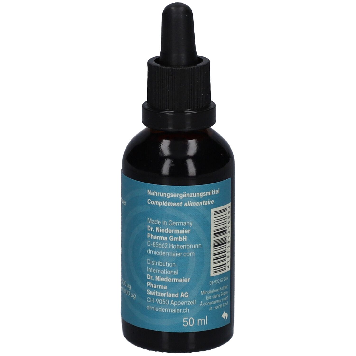 Braune Glasflasche mit schwarzem Verschluss und Pipette. Blaues Etikett mit Produktinformationen, Herstelleradresse und Volumenangabe: 50 ml.