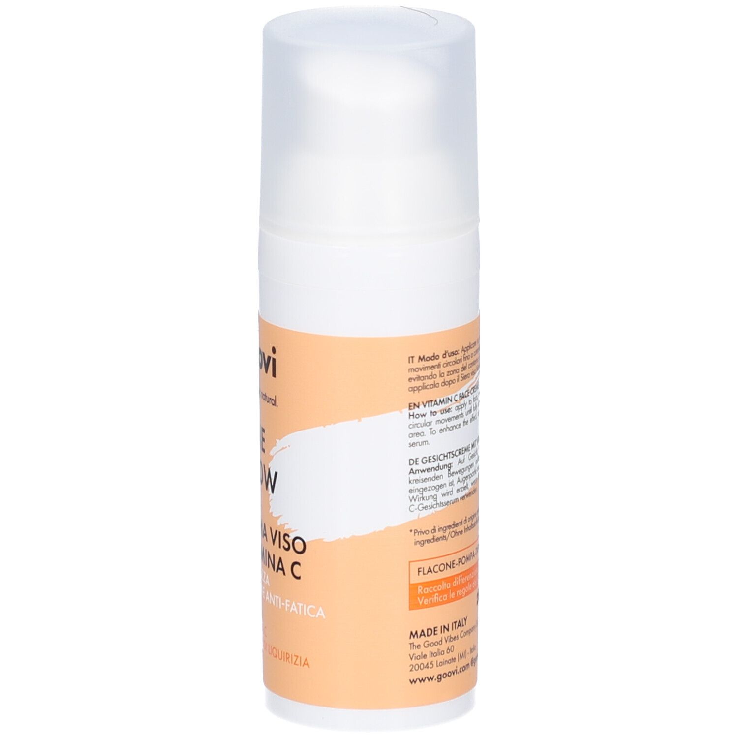 Weiße Flasche mit Dosierpumpe. Aufkleber mit Produktnamen und Inhaltsstoffen. Goovi C ME GLOW.