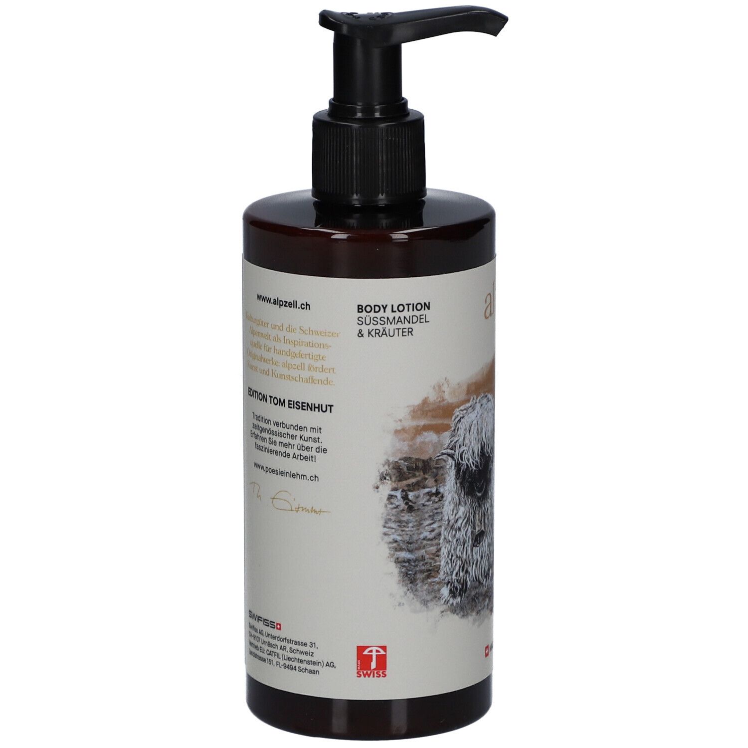 Braune Flasche mit schwarzem Pumpverschluss. Aufkleber mit Text, Logo und Illustration. "Body Lotion Süssmandel & Kräuter".
