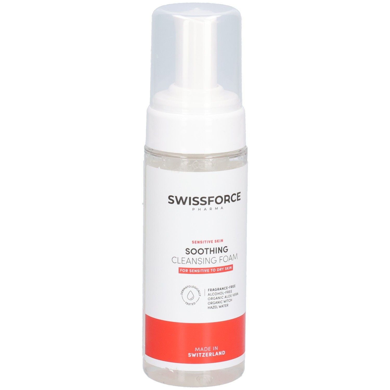 Weiß-transparente Flasche mit Sprühkopf. Aufschrift: SWISSFORCE, SOOTHING CLEANSING FOAM. Roter Streifen unten. Logo. Hergestellt in der Schweiz.