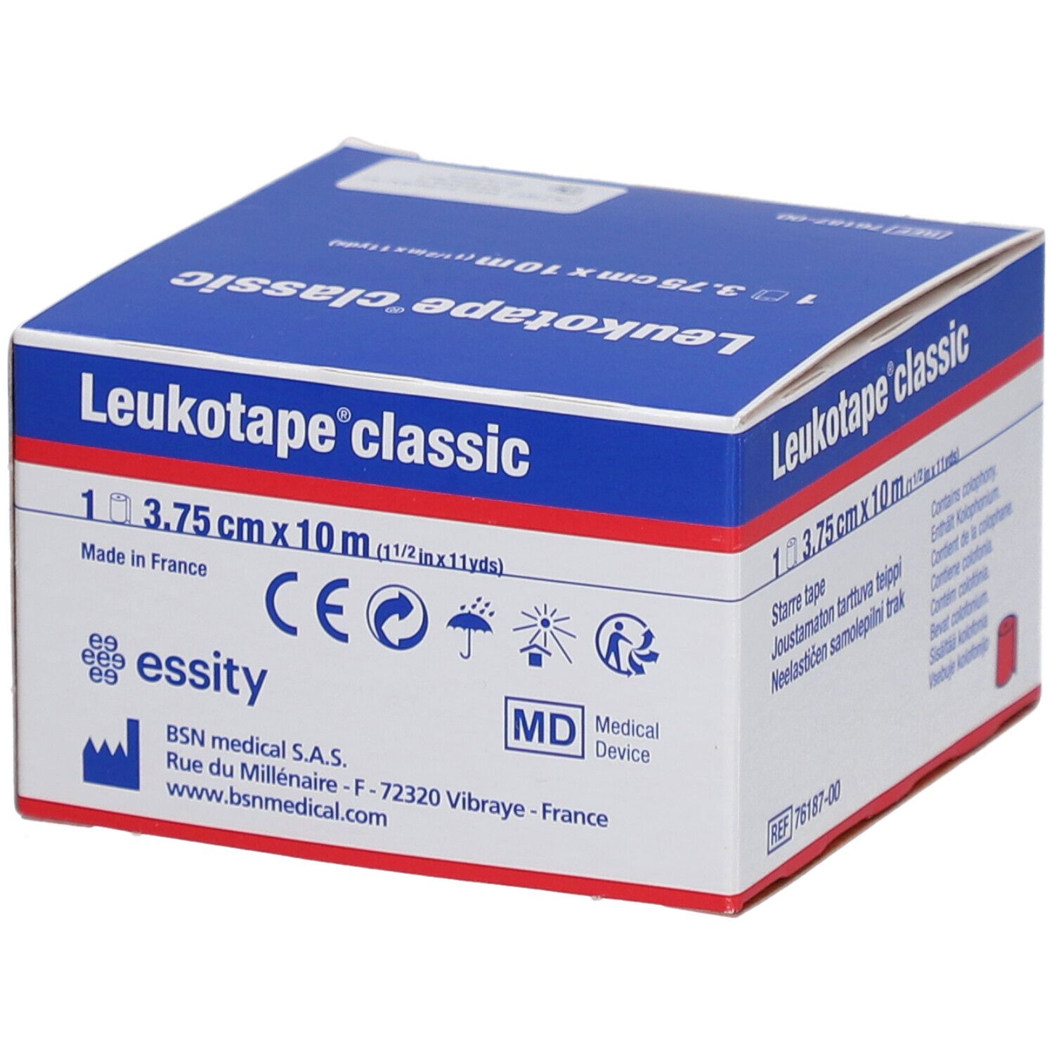 Blau-weiße Verpackung von Leukotape® classic. Enthält 3,75 cm x 10 m Klebeband. Aufdruck: CE-Kennzeichnung, Medical Device. Hergestellt in Frankreich.
