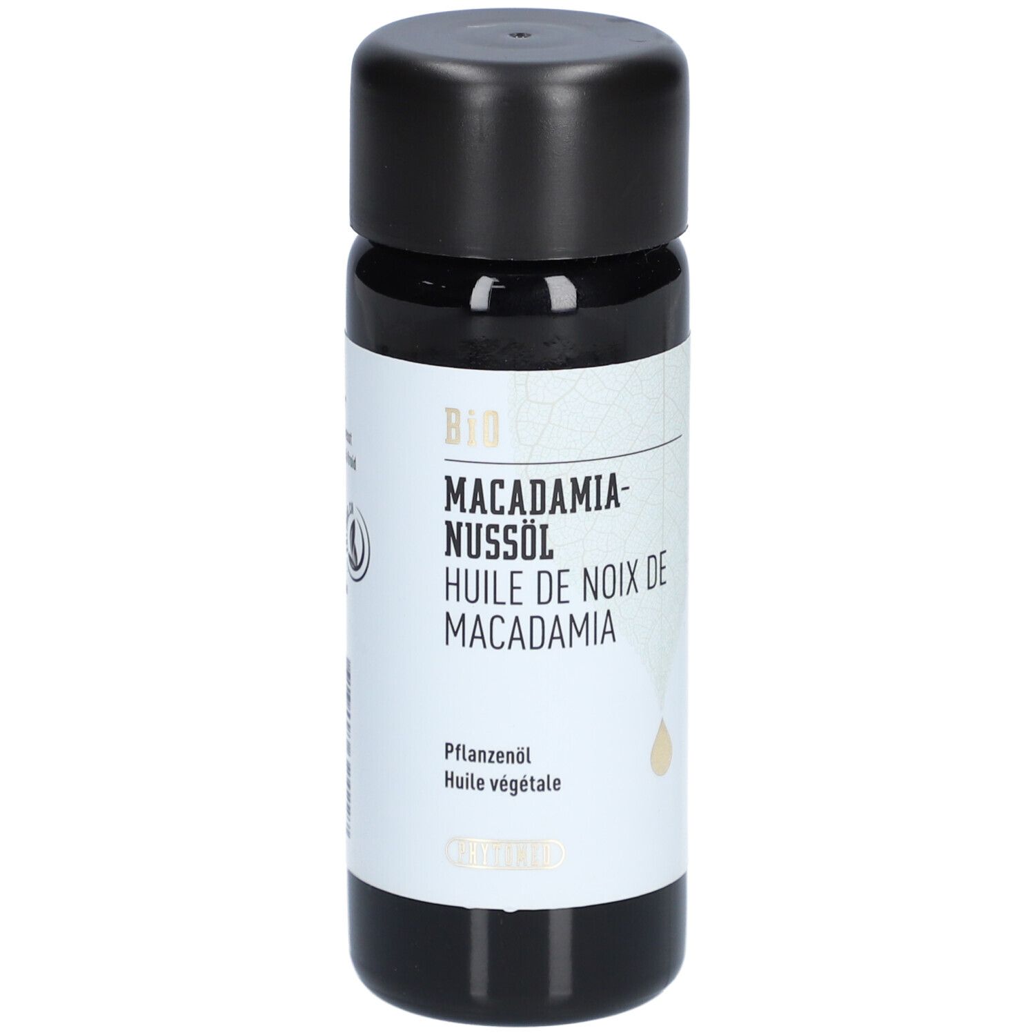 Dunkle Glasflasche mit schwarzem Deckel. Etikett mit Produktnamen: Macadamia-Nussöl. BIO-Siegel. Pflanzenöl.