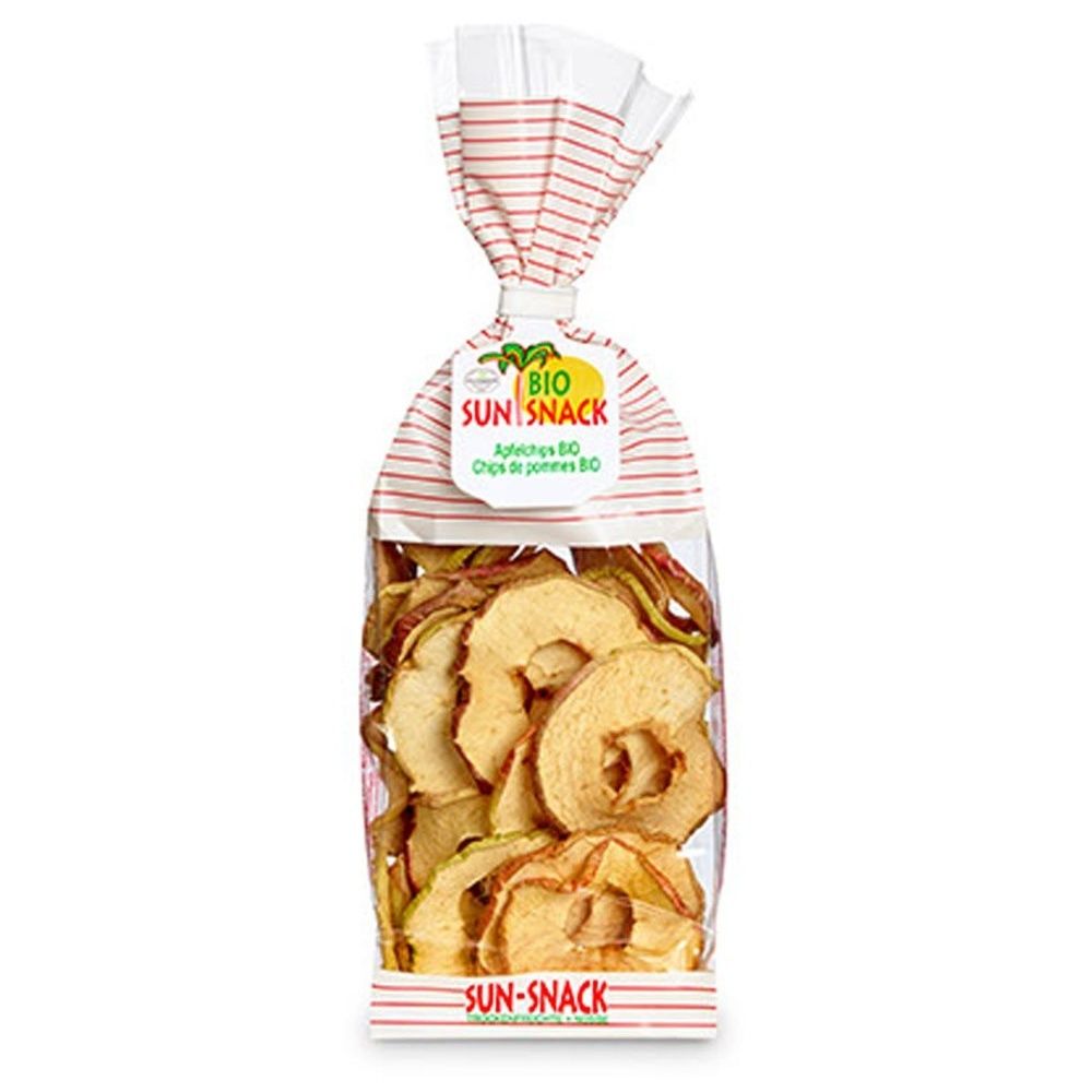 Transparente Tüte mit Apfelchips. Oben rot-weiß gestreift, mit Aufdruck "BIO SUN SNACK".