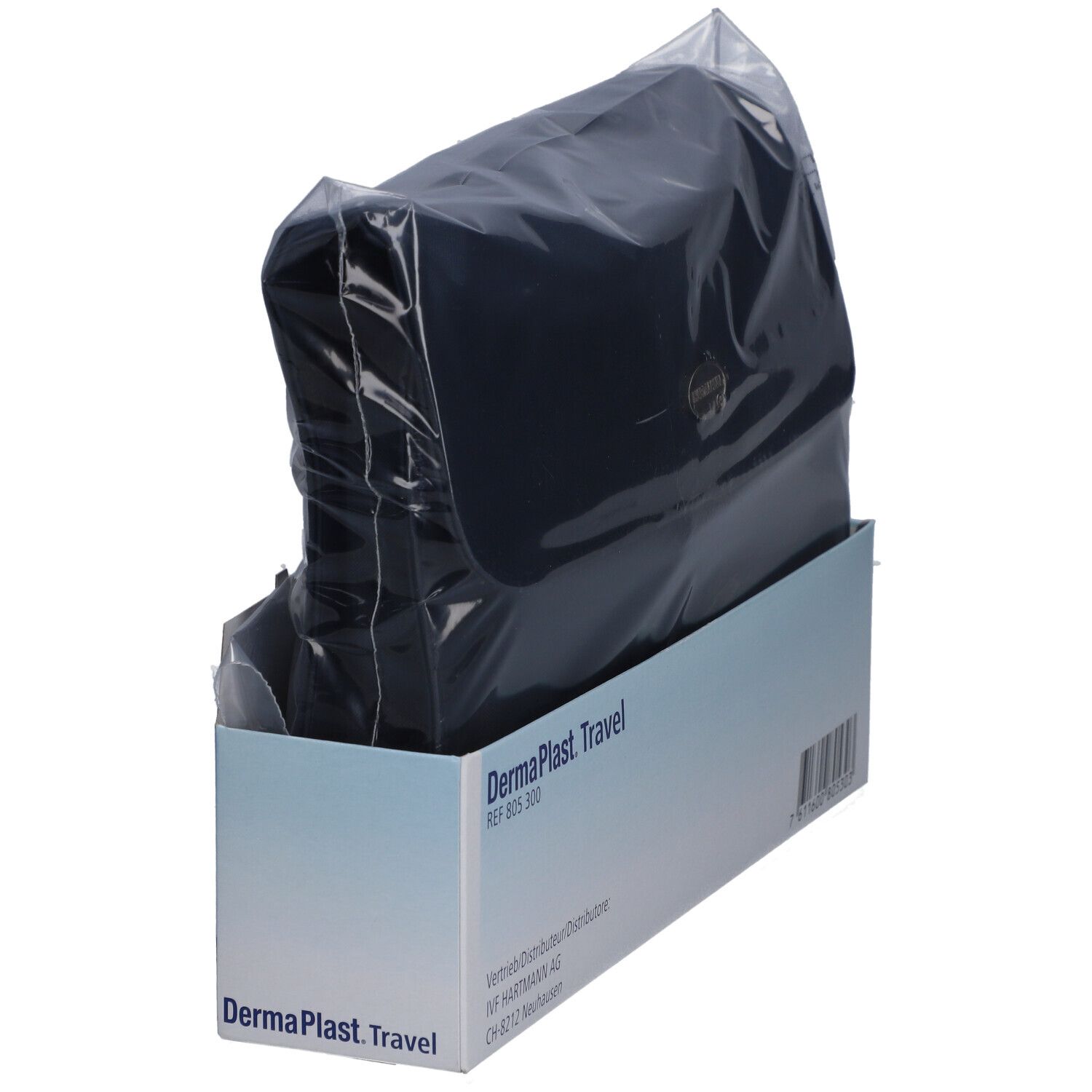 Schwarze Tasche in Folie, in einem weißen Karton. Auf der Tasche ist ein Logo zu sehen. Auf dem Karton steht "Dermaplast. Travel" und weitere Informationen.