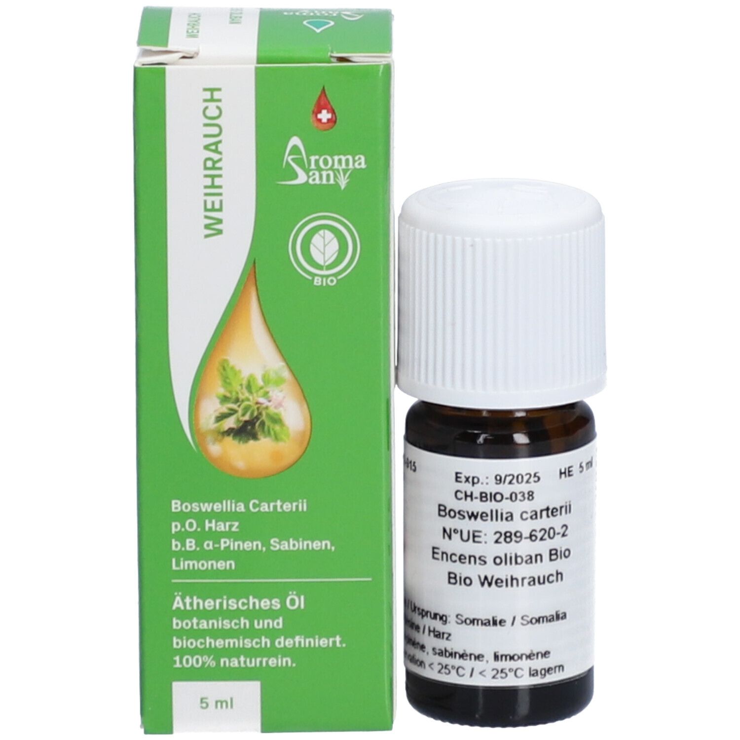 Braune Glasflasche mit weißem Schraubverschluss und grüne Verpackung. Verpackung mit Logo, Text: AromaSan, Bio, Weihrauch, Ätherisches Öl, 5 ml.