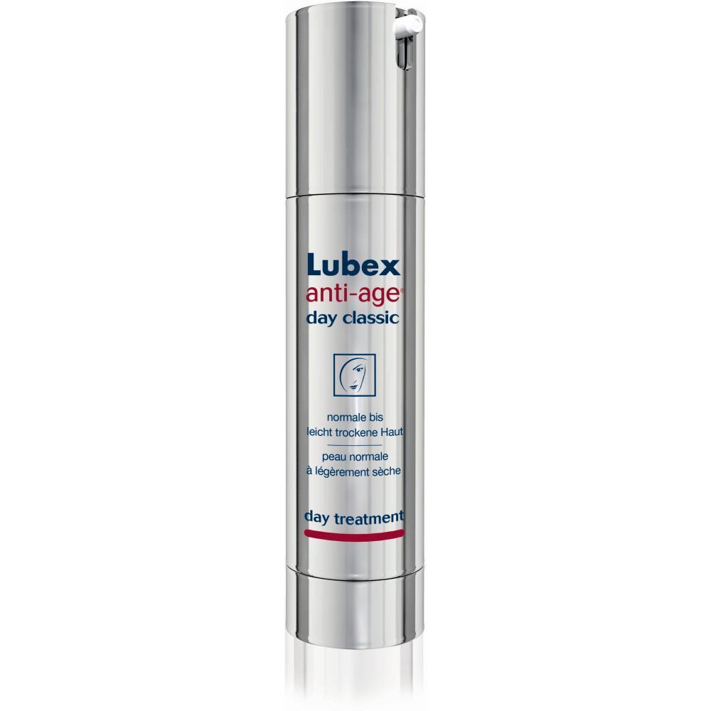Silberne Flasche mit "Lubex anti-age day classic" Aufschrift. Für normale bis leicht trockene Haut. "Day treatment".