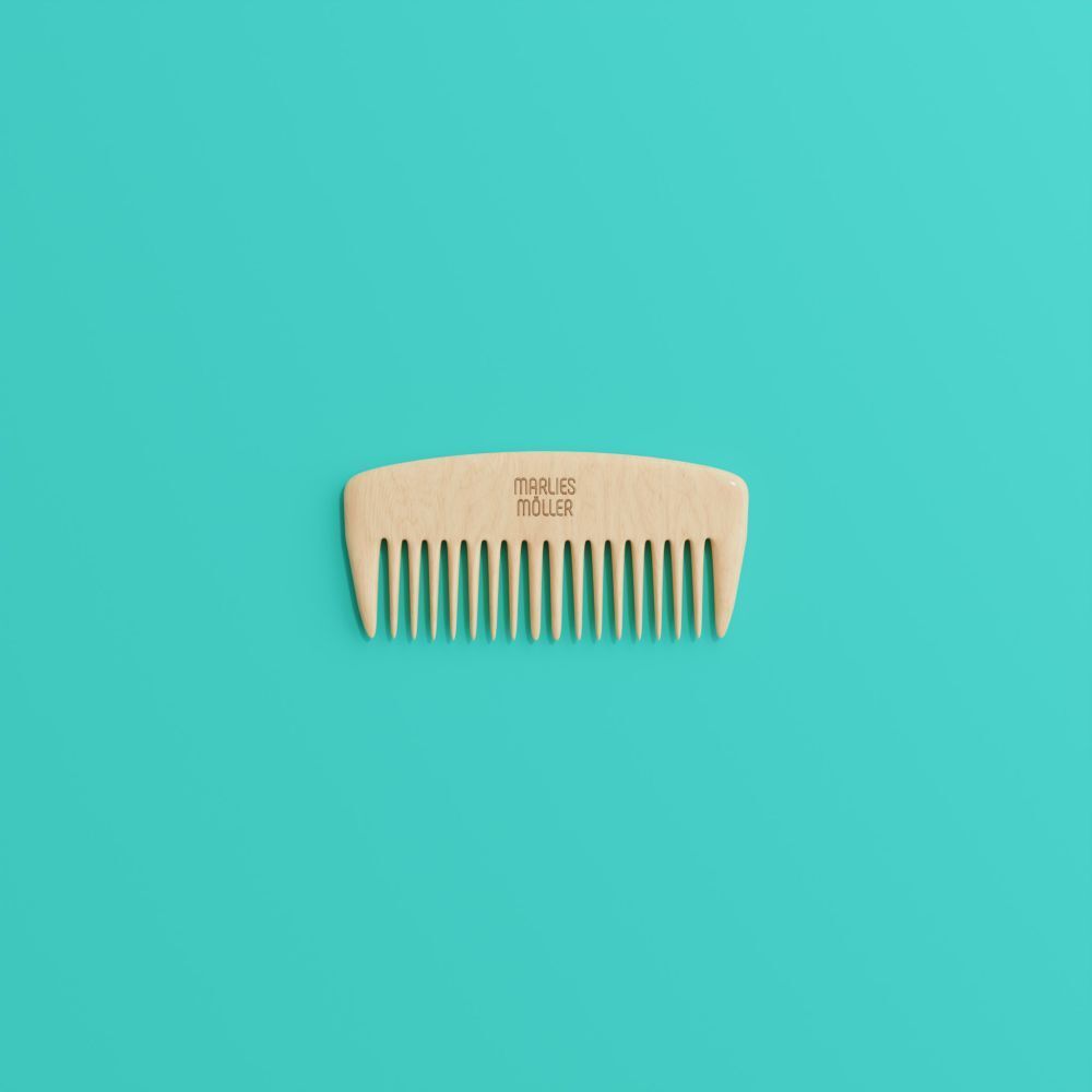 Rückseite der Produktverpackung. Text in mehreren Sprachen, u.a. Deutsch, Englisch, Französisch.