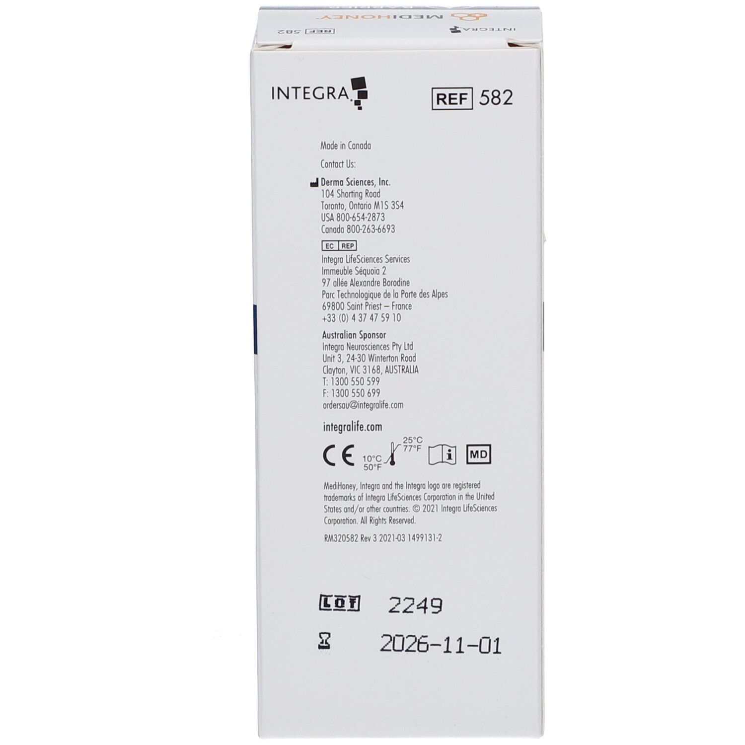 Rückseite der Kartonverpackung. Barcode, Kontaktinformationen, Chargennummer und Haltbarkeitsdatum.