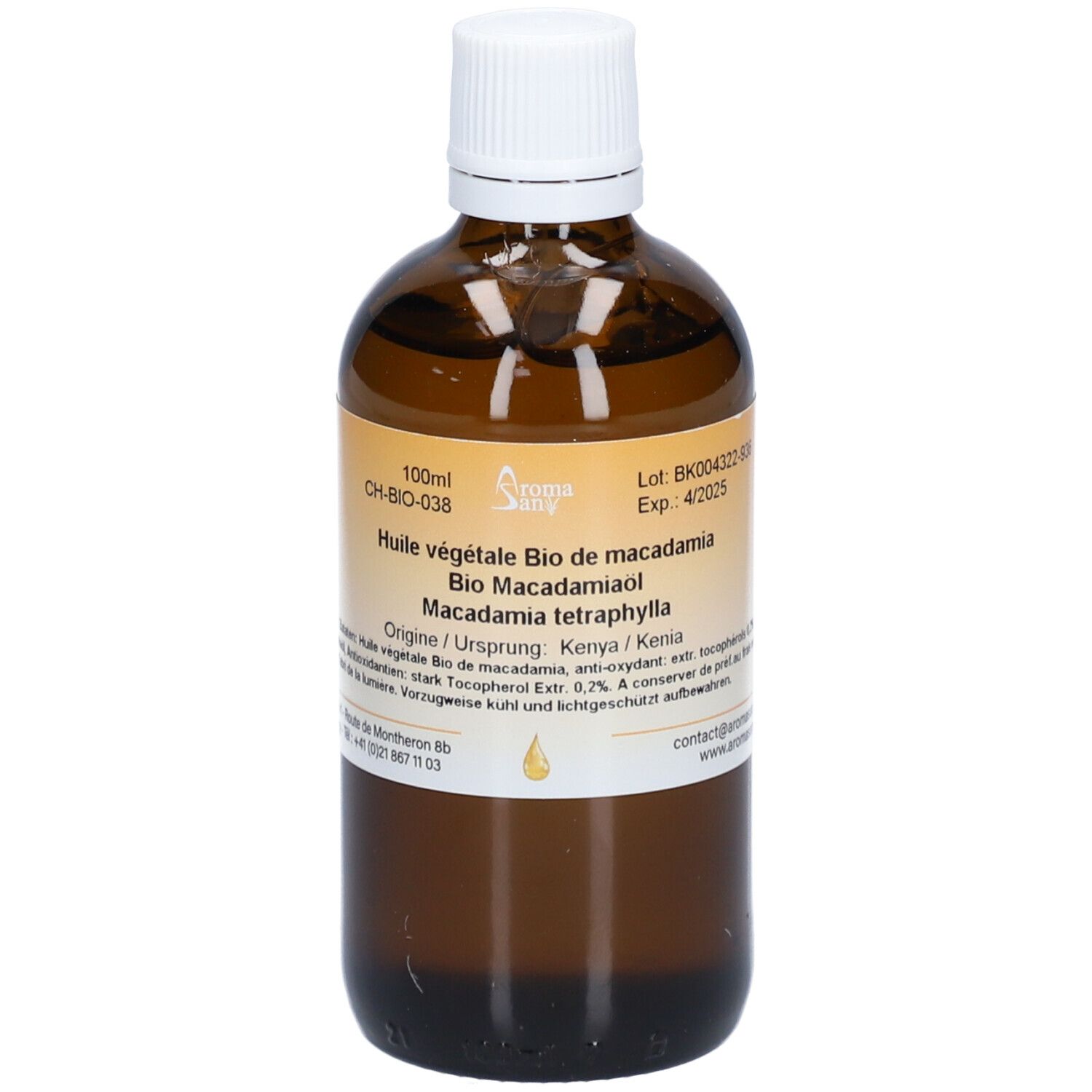 Flacon en verre brun avec bouchon blanc. Étiquette avec informations produit: Huile de macadamia bio, origine Kenya/Kenia. Marque Aromasan.