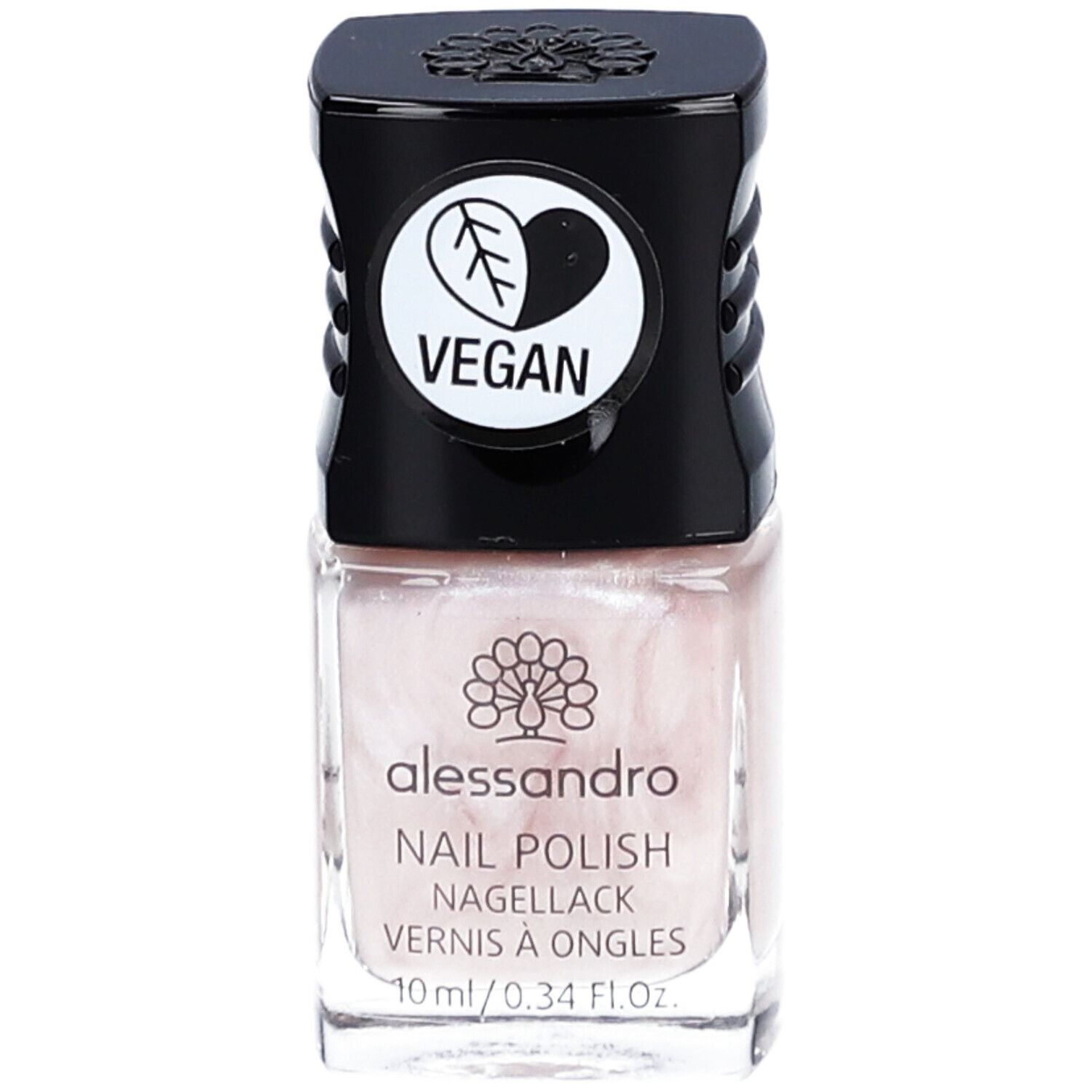 Flacon de vernis à ongles avec bouchon noir. Un sceau végétalien est sur le bouchon. "alessandro" et "Nail Polish" sont sur le flacon.