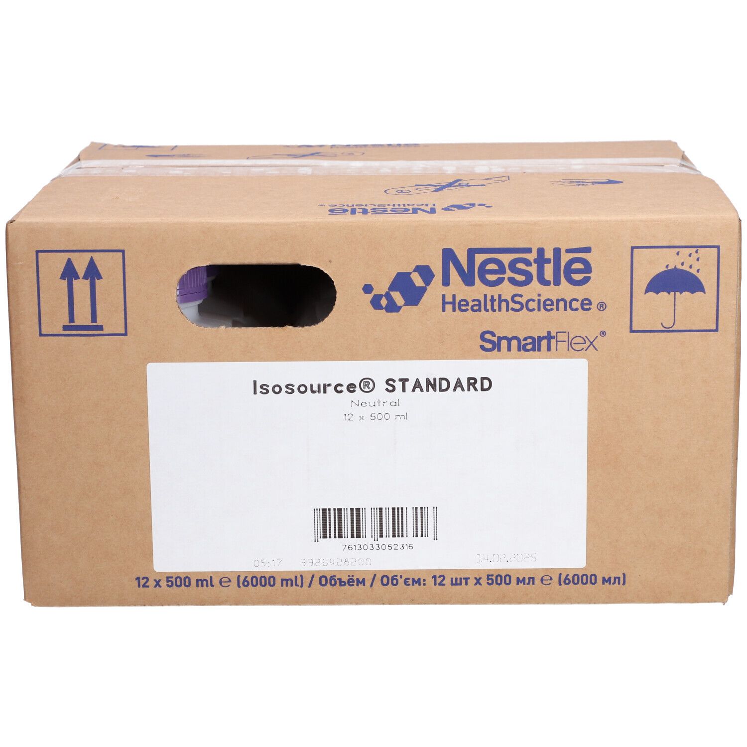 Karton mit NESTLE Isosource® STANDARD. Aufschrift: 12 x 500 ml. Logo und Text in mehreren Sprachen.