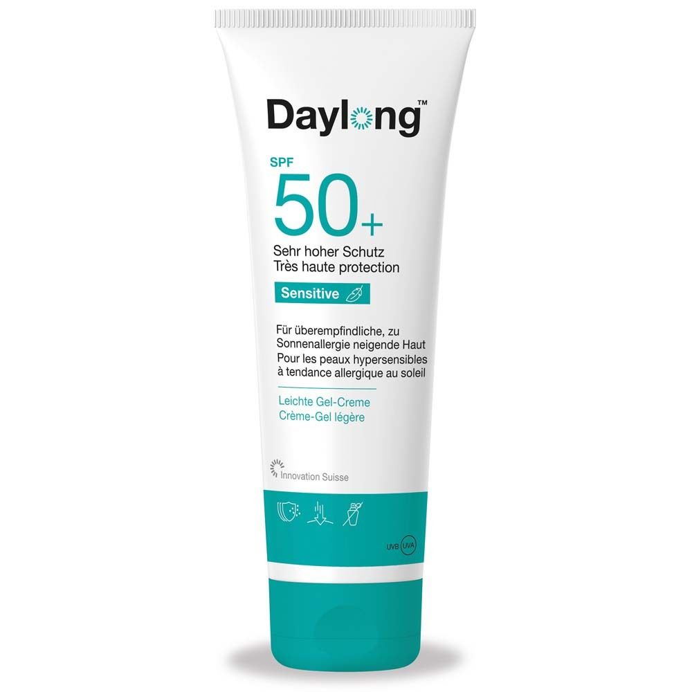 Tube blanche, bouchon bleu. Inscription Daylong, SPF 50+, Sensitive. Crème-Gel légère.