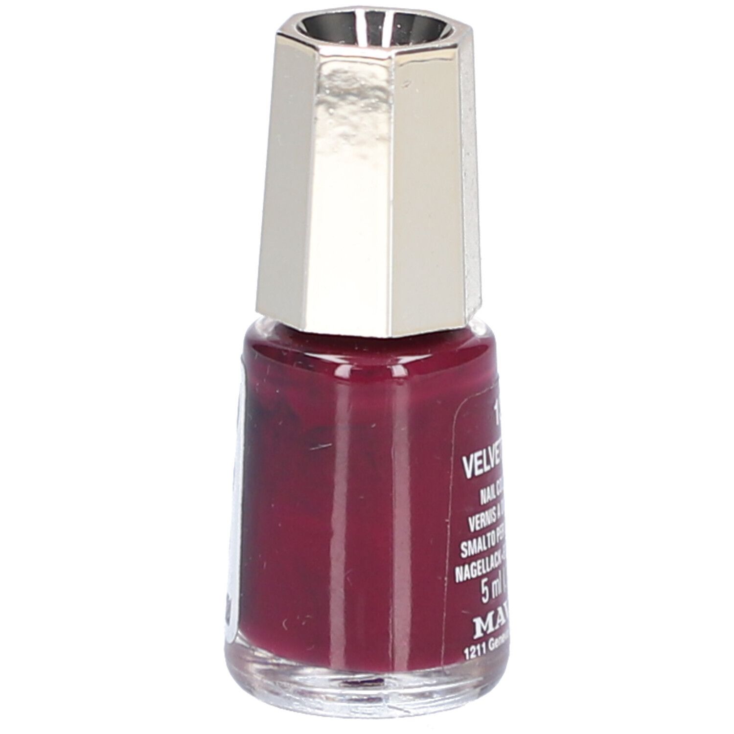 Nagellackflasche, Farbe Velvet Prune 133. Silberfarbener Deckel. 5 ml. Text: Nail Color Cream, Vernis à Ongles Creme, Smalto per Unghie, Nagellack.