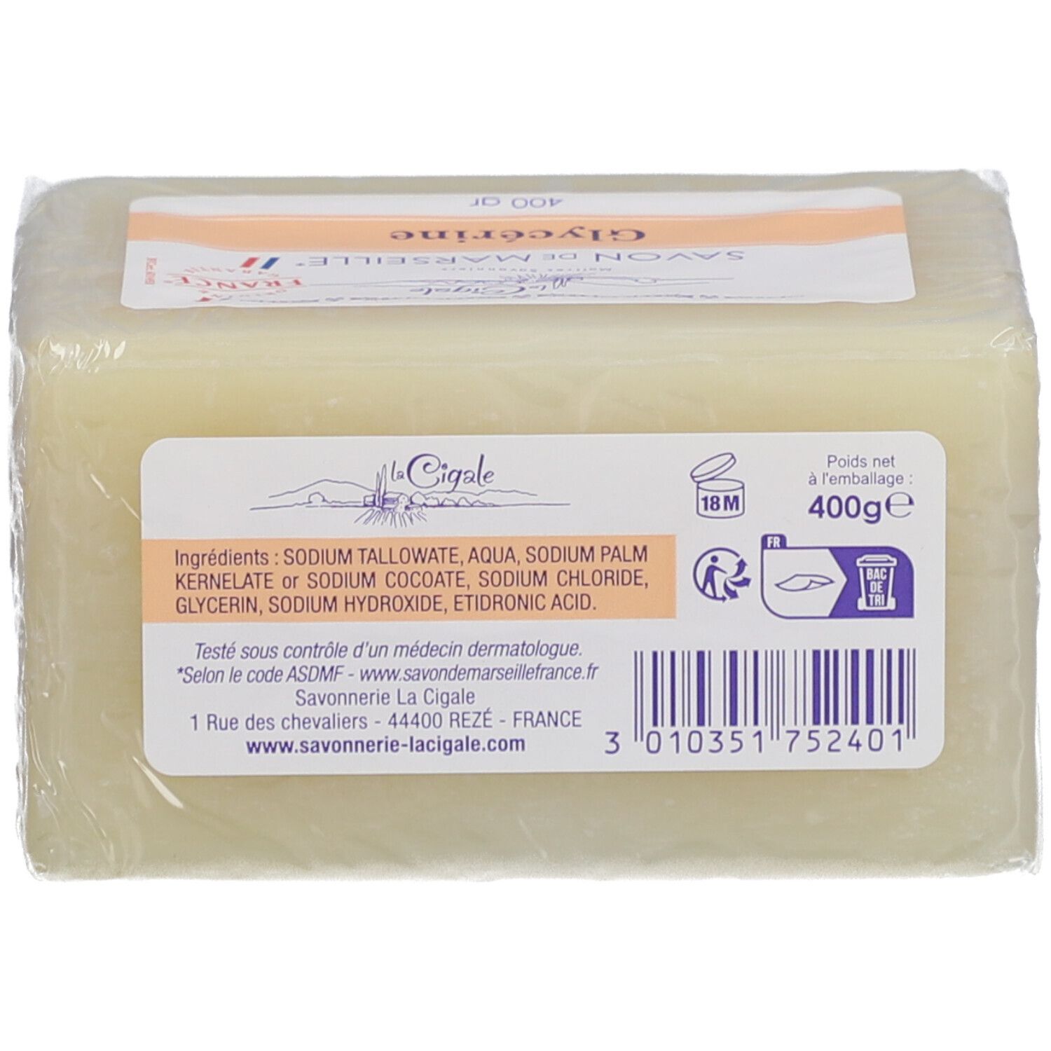Verpackte Seife. Rückseite mit Inhaltsstoffen, Logo, Text und Barcode. "400g" und Recycling-Symbole.