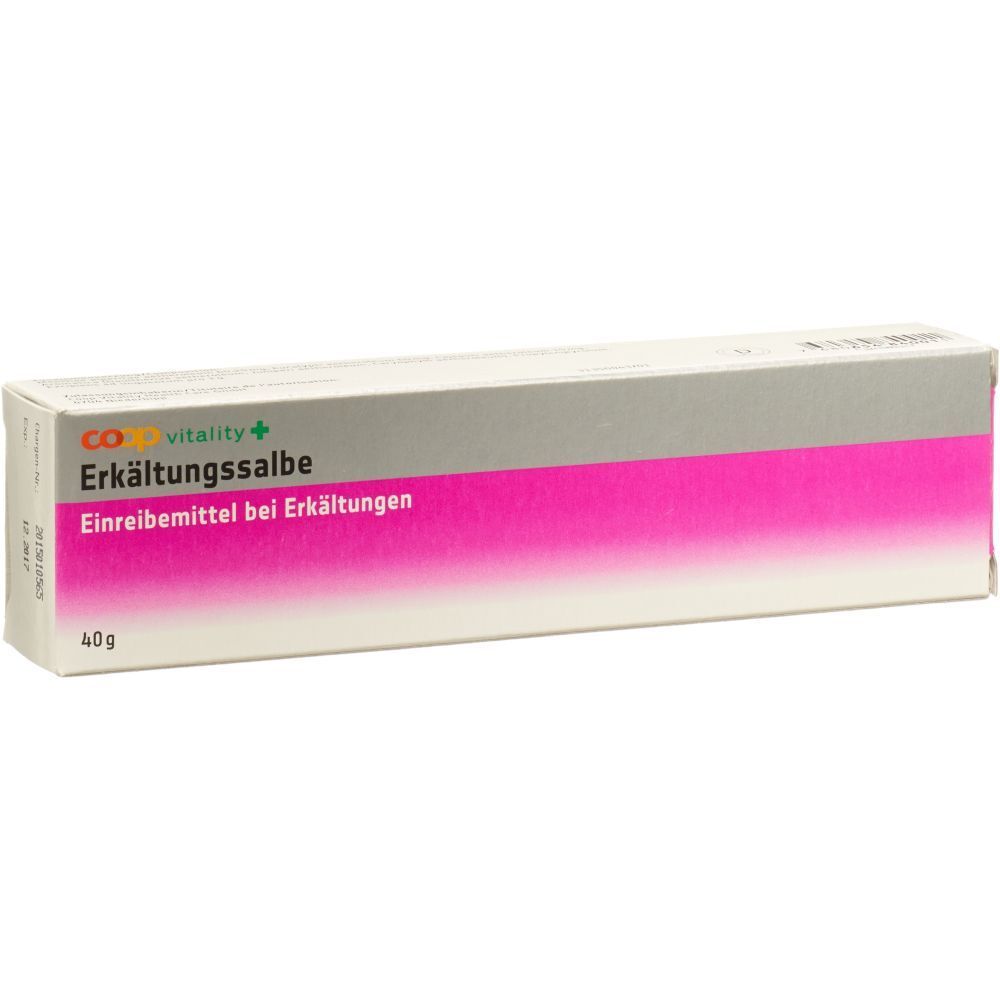 Schachtel mit COOP Vitality Erkältungssalbe. Weiß, grau und pinkfarben. Text: Erkältungssalbe, Einreibemittel bei Erkältungen, 40g.