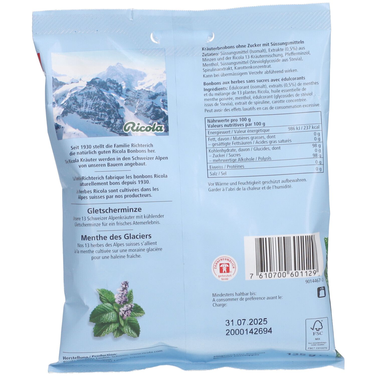 Rückseite der Ricola-Verpackung. Text über die Herstellung und Inhaltsstoffe. Barcode und Mindesthaltbarkeitsdatum.