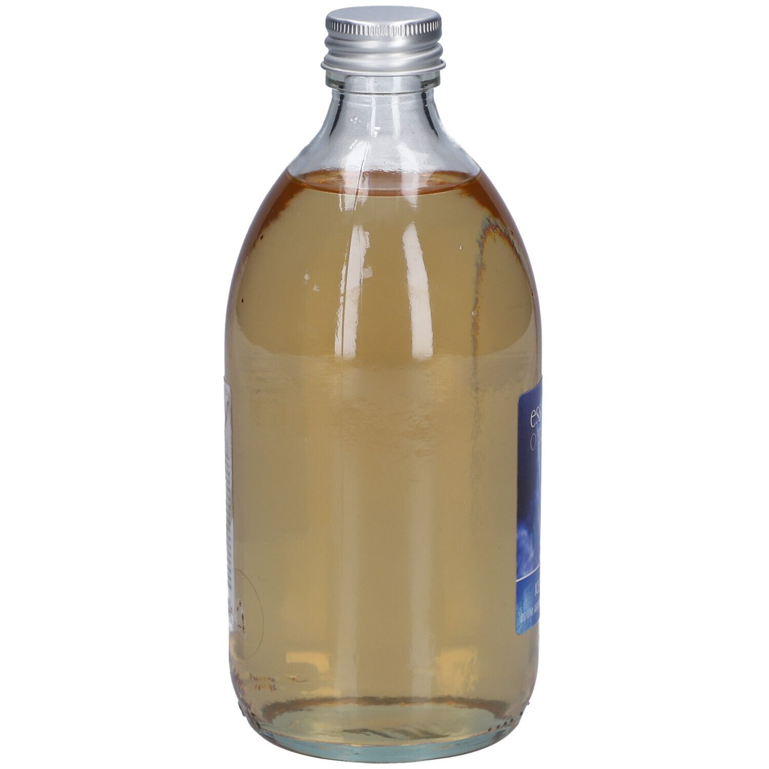 Glasflasche mit silbernem Deckel. Blaues Etikett mit Text. Flüssigkeit. Rückansicht.