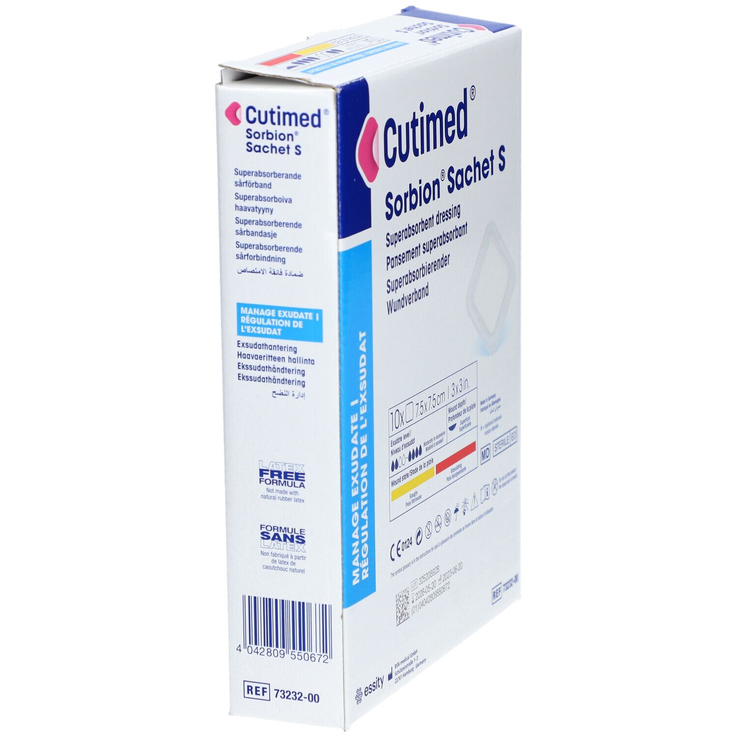 Schräg stehende Verpackung von Cutimed Sorbion Sachet S. Produktname und Eigenschaften. Enthält sterile Wundverbände. CE-Kennzeichnung.
