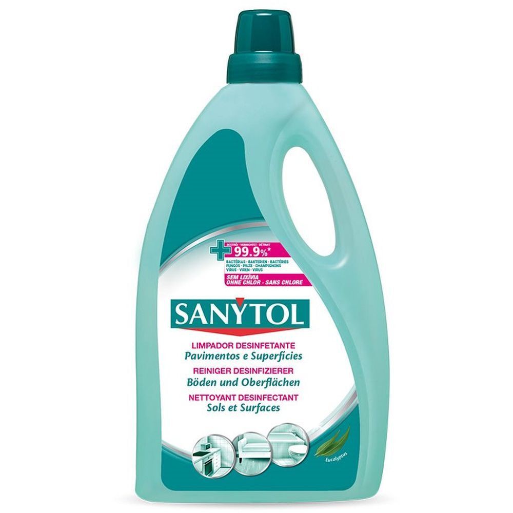 Bouteille vert clair avec poignée. Étiquette avec nom SANYTOL et texte multilingue. Logo avec croix et 99,9%.