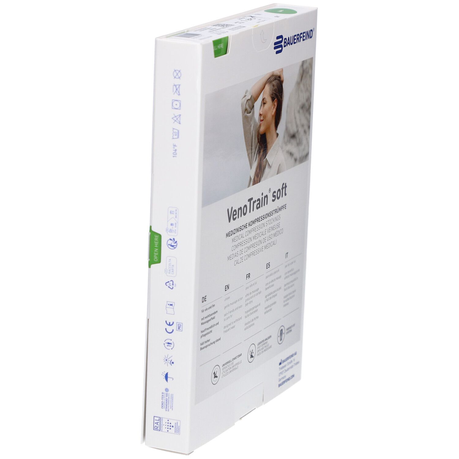Verpackung mit Kompressionsstrümpfen. Aufdruck: VenoTrain soft, medizinische Kompressionsstrümpfe. Marke Bauerfeind. Perspektivische Ansicht.