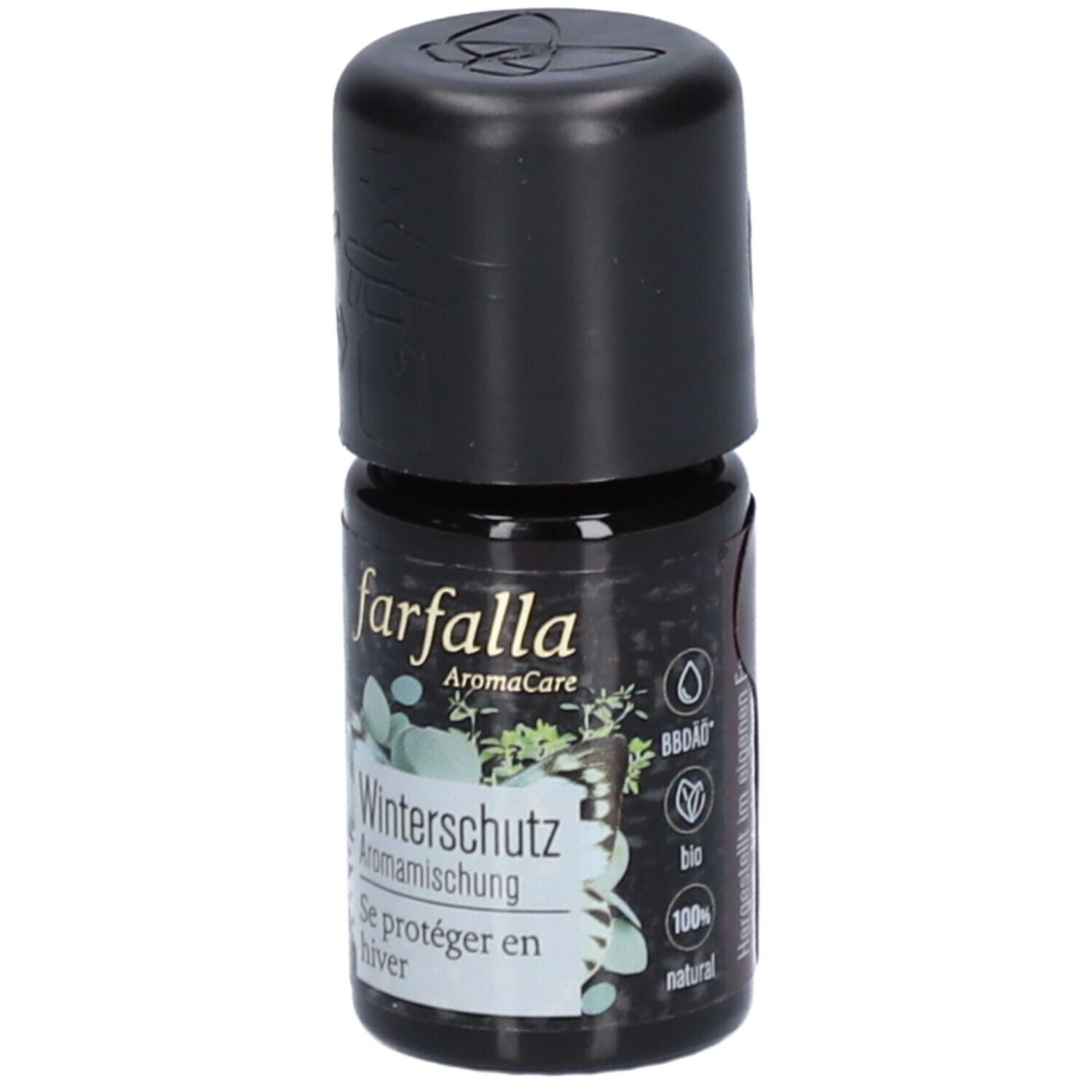Kleine Flasche mit schwarzem Deckel. Aufschrift: farfalla Winterschutz Aromamischung. Etikett mit Bio-Siegeln und Text.