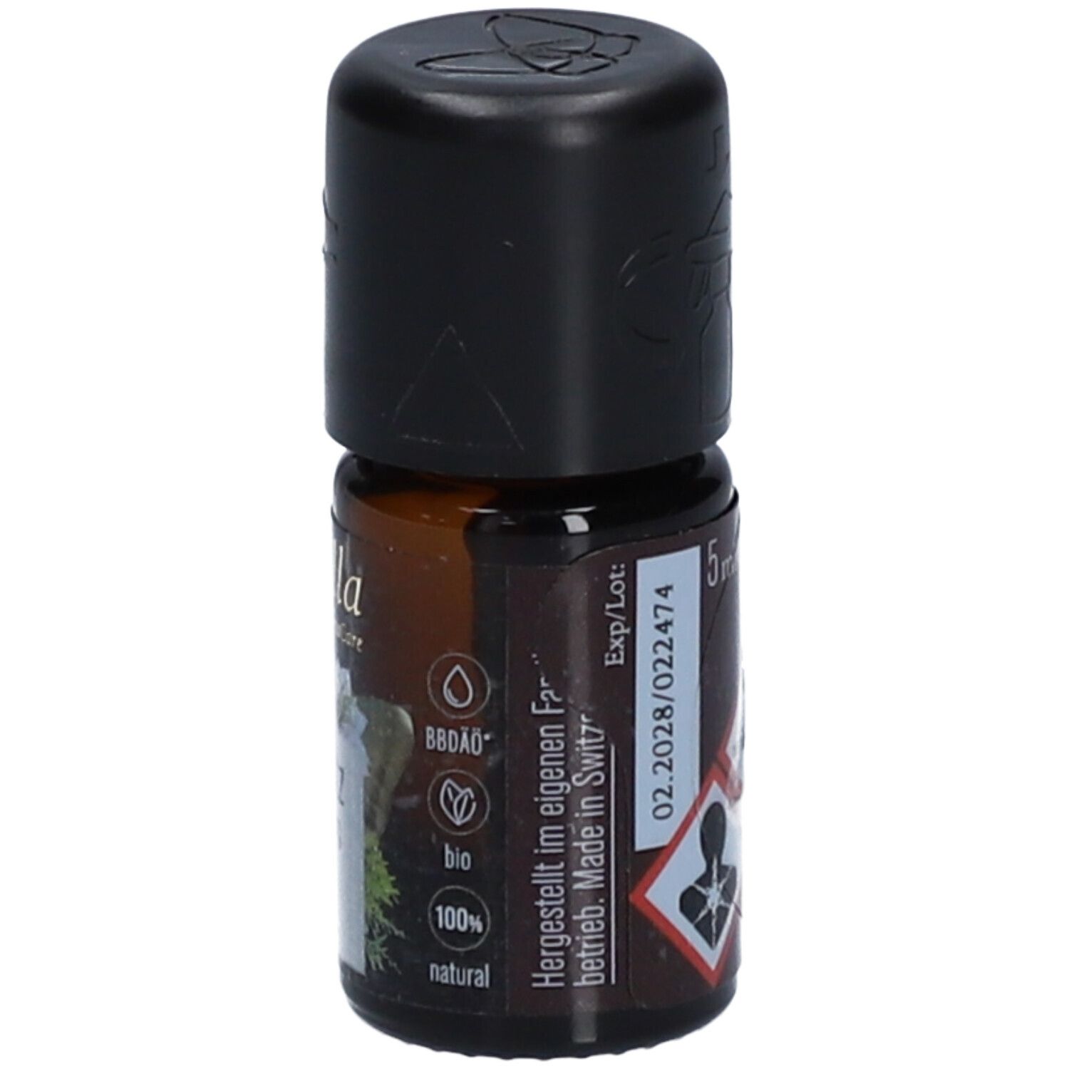 Braune Glasflasche mit schwarzem Deckel. Aufschrift: 5 ml, Bio-Siegel, 100% natural. Hergestellt in der Schweiz.