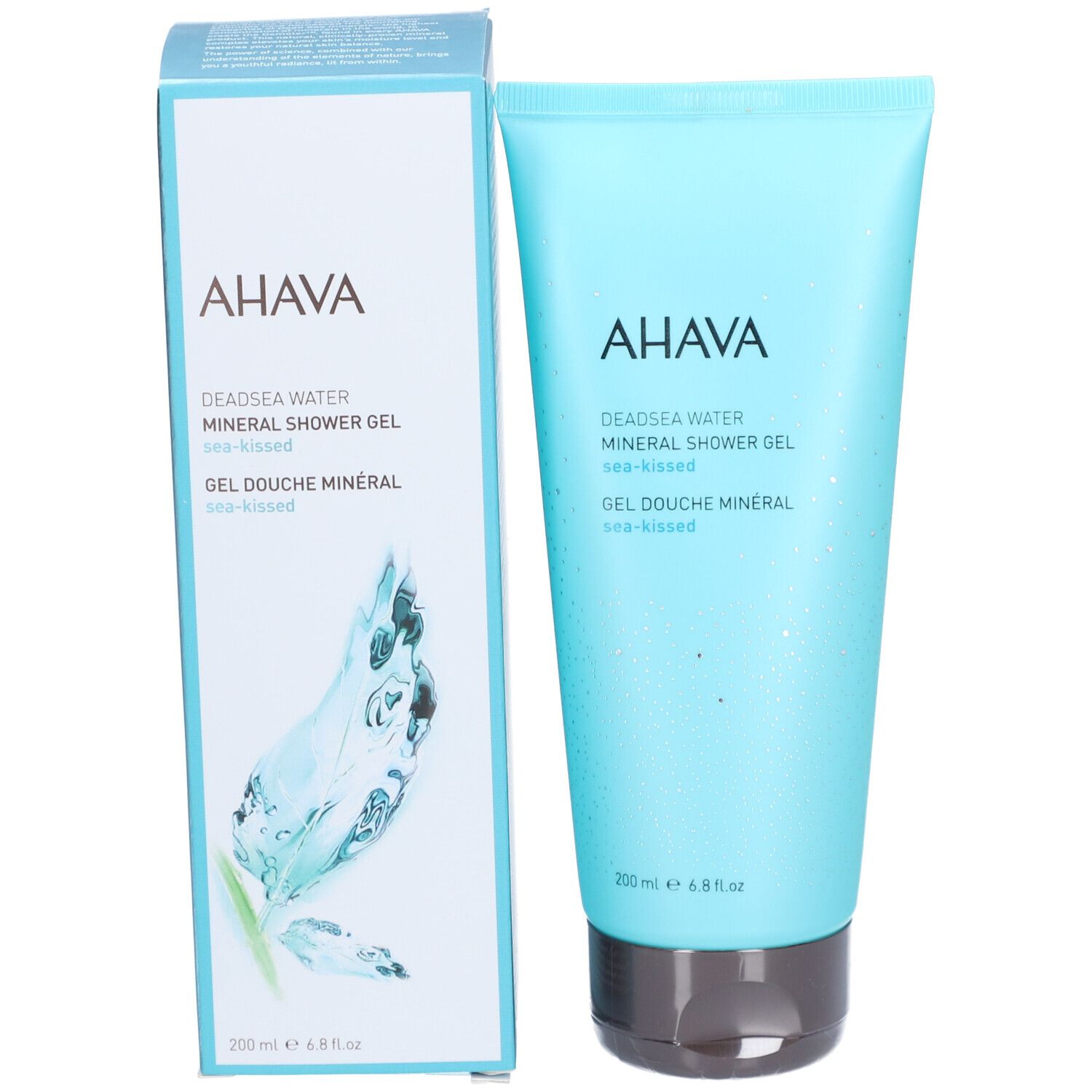 Gel douche AHAVA avec emballage. Tube et boîte bleu clair. Inscription : AHAVA, Deadsea Water Mineral Shower Gel, sea-kissed.