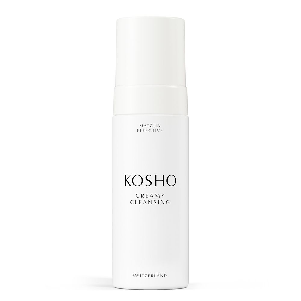 Flacon blanc KOSHO Creamy Cleansing. Inscriptions KOSHO, Creamy Cleansing et Matcha Effective. Origine : Suisse.