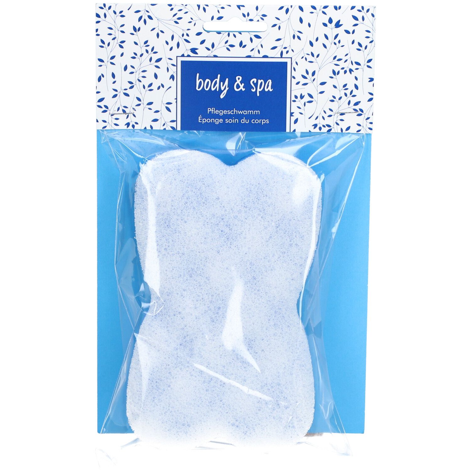 Éponge double phase dans un emballage plastique. Emballage bleu avec motif floral. Texte: body & spa, Pflegeschwamm, Eponge soin du corps.