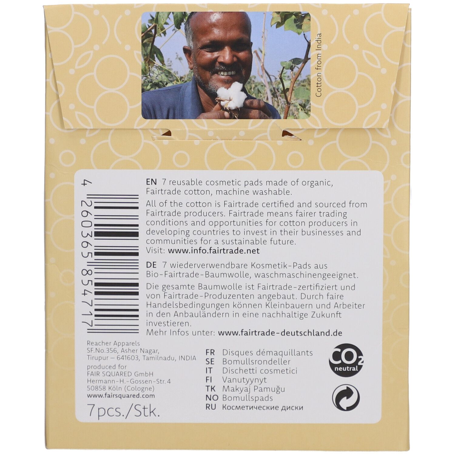 Rückseite der Verpackung mit Text. Bild eines Mannes mit Baumwollblüte. Text: 7 wiederverwendbare Kosmetik-Pads aus Bio-Fairtrade-Baumwolle.