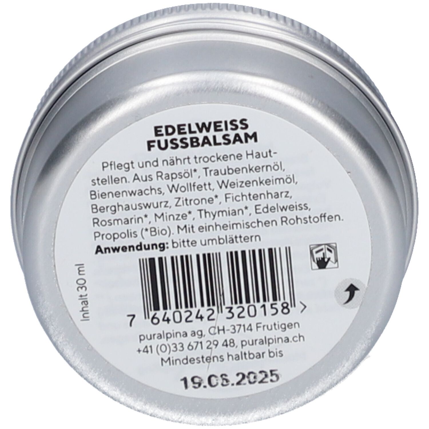 Boîte ronde avec texte "Edelweiss Fussbalsam". Code-barres, indication de contenu "30 ml" et date de péremption.