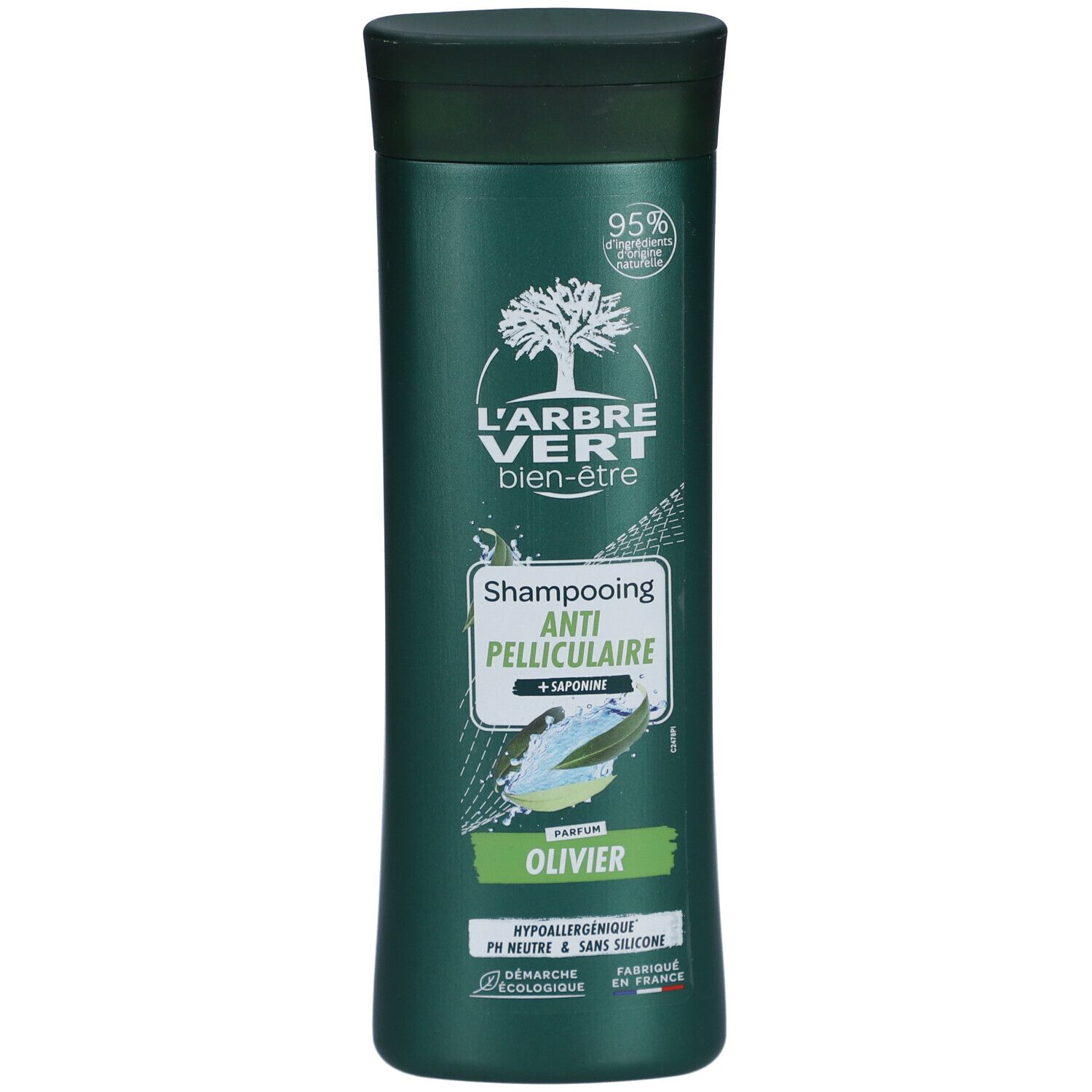 Flacon de shampooing vert. Étiquette blanche avec texte: L'ARBRE VERT, Anti-pelliculaire, Olivier. 95% ingrédients naturels.